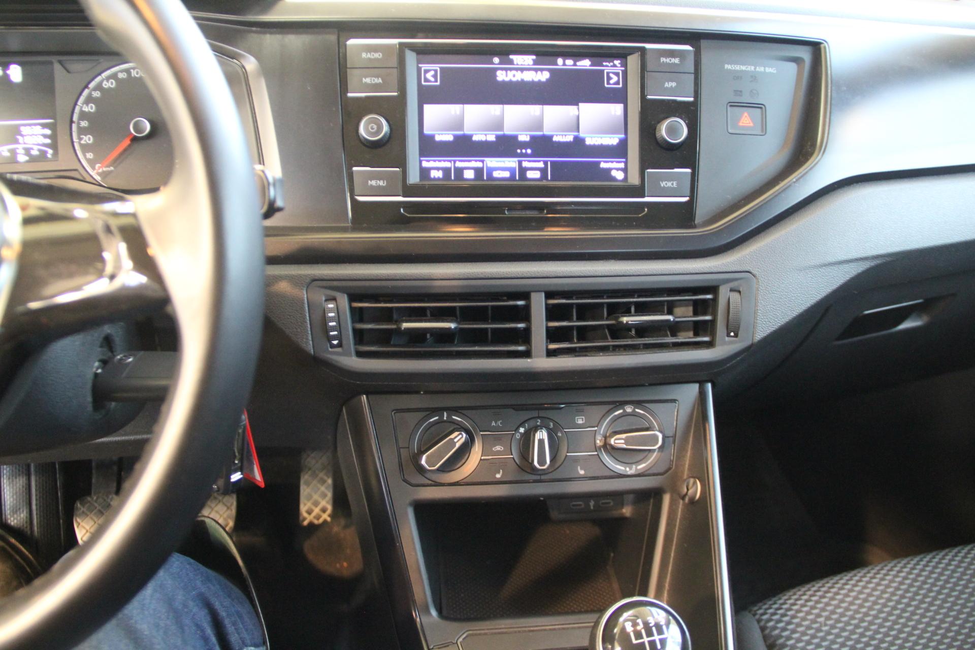 VOLKSWAGEN Polo 2021