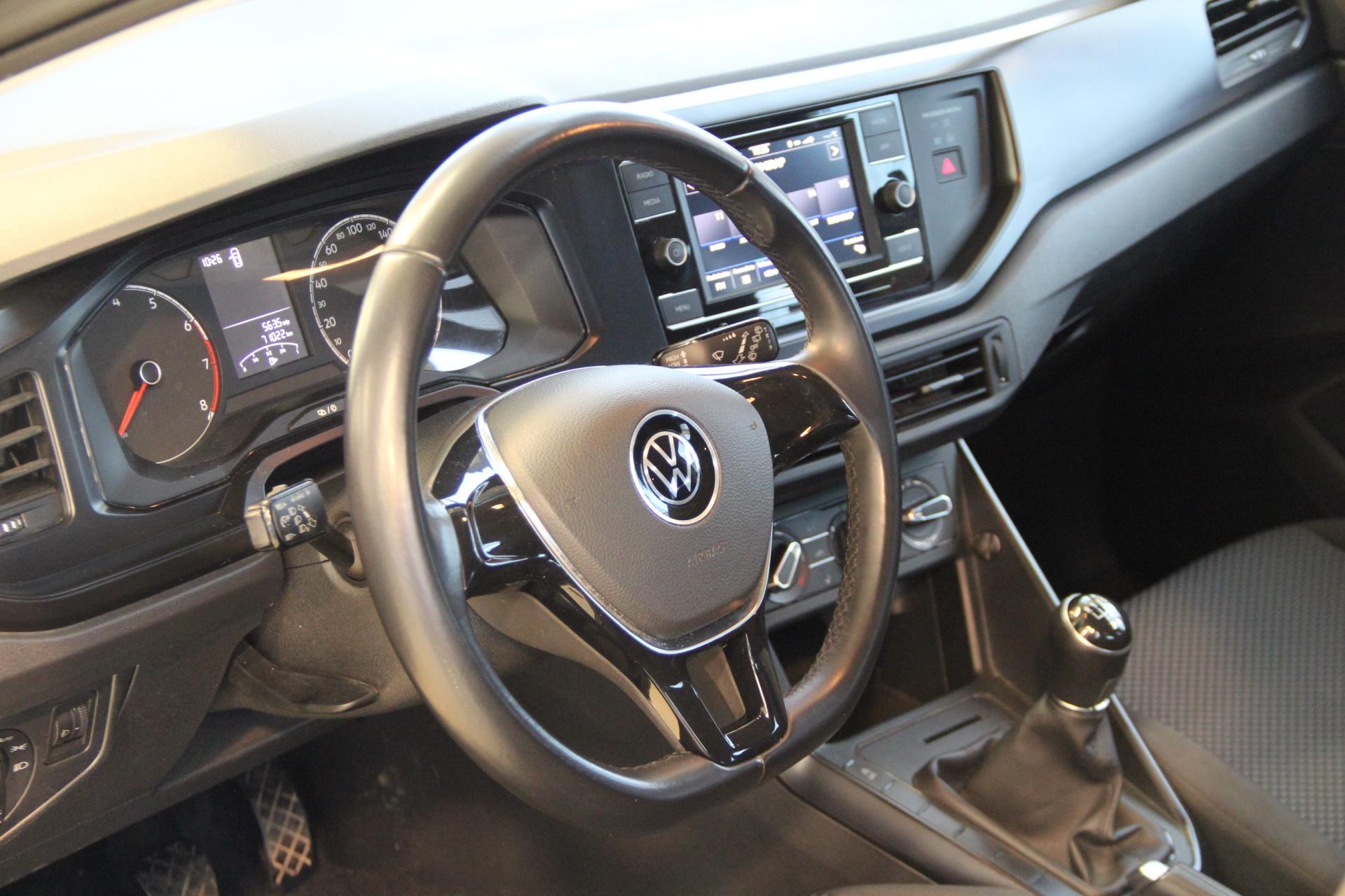 VOLKSWAGEN Polo 2021