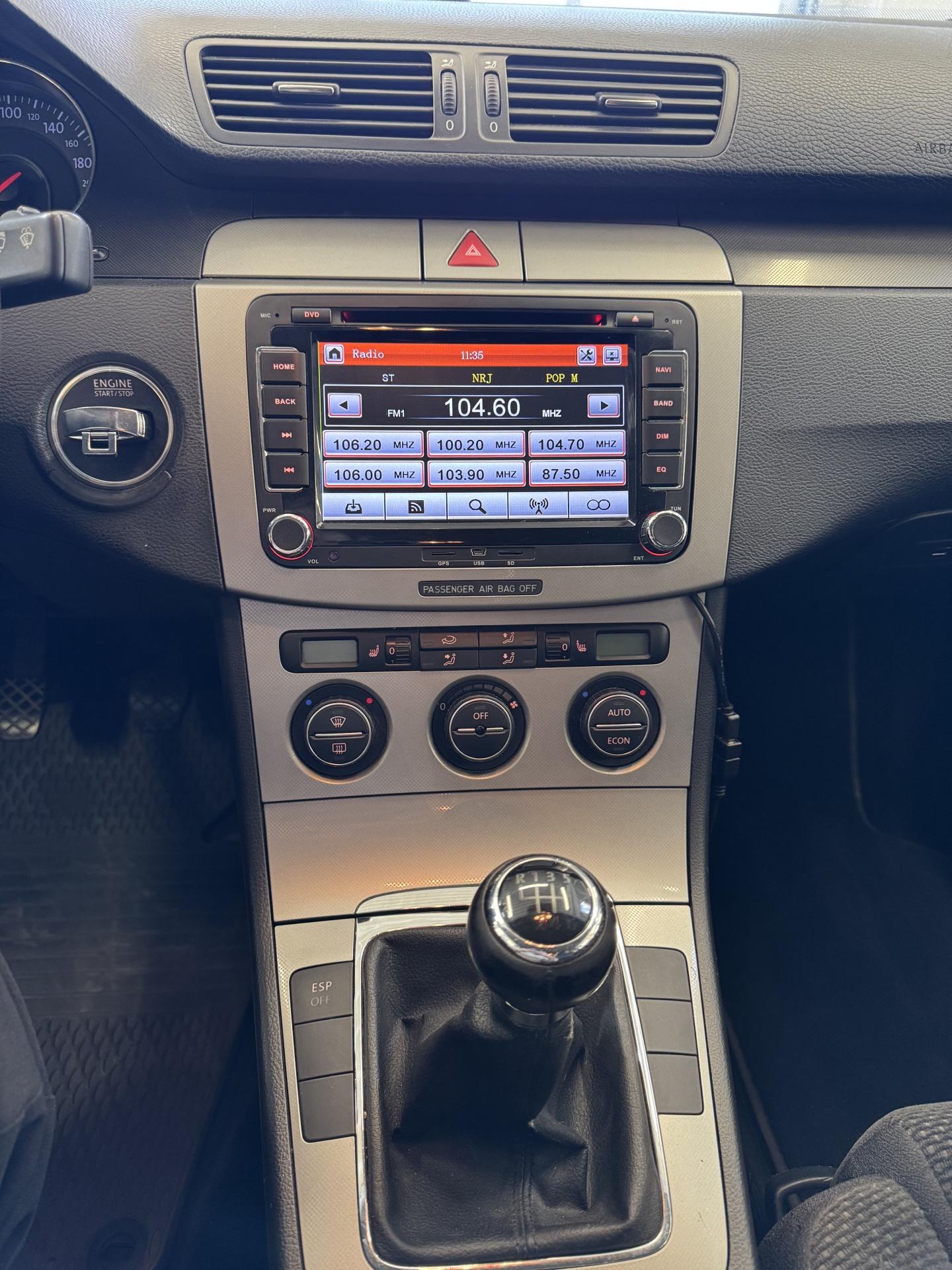 VOLKSWAGEN Passat 2006