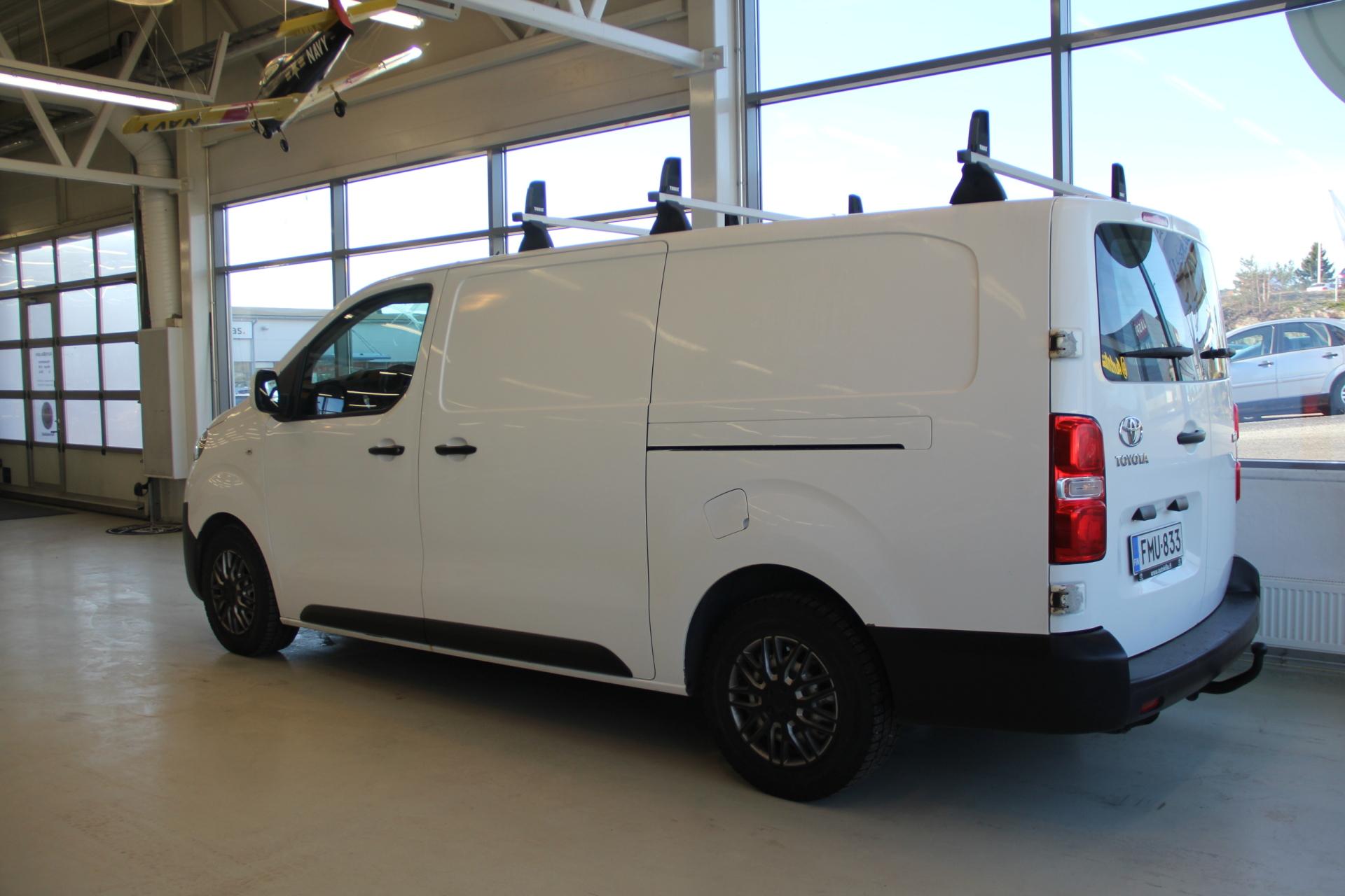 TOYOTA Proace 2017