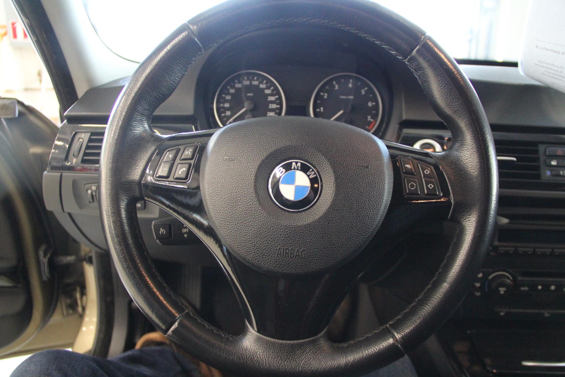 BMW 325 2006