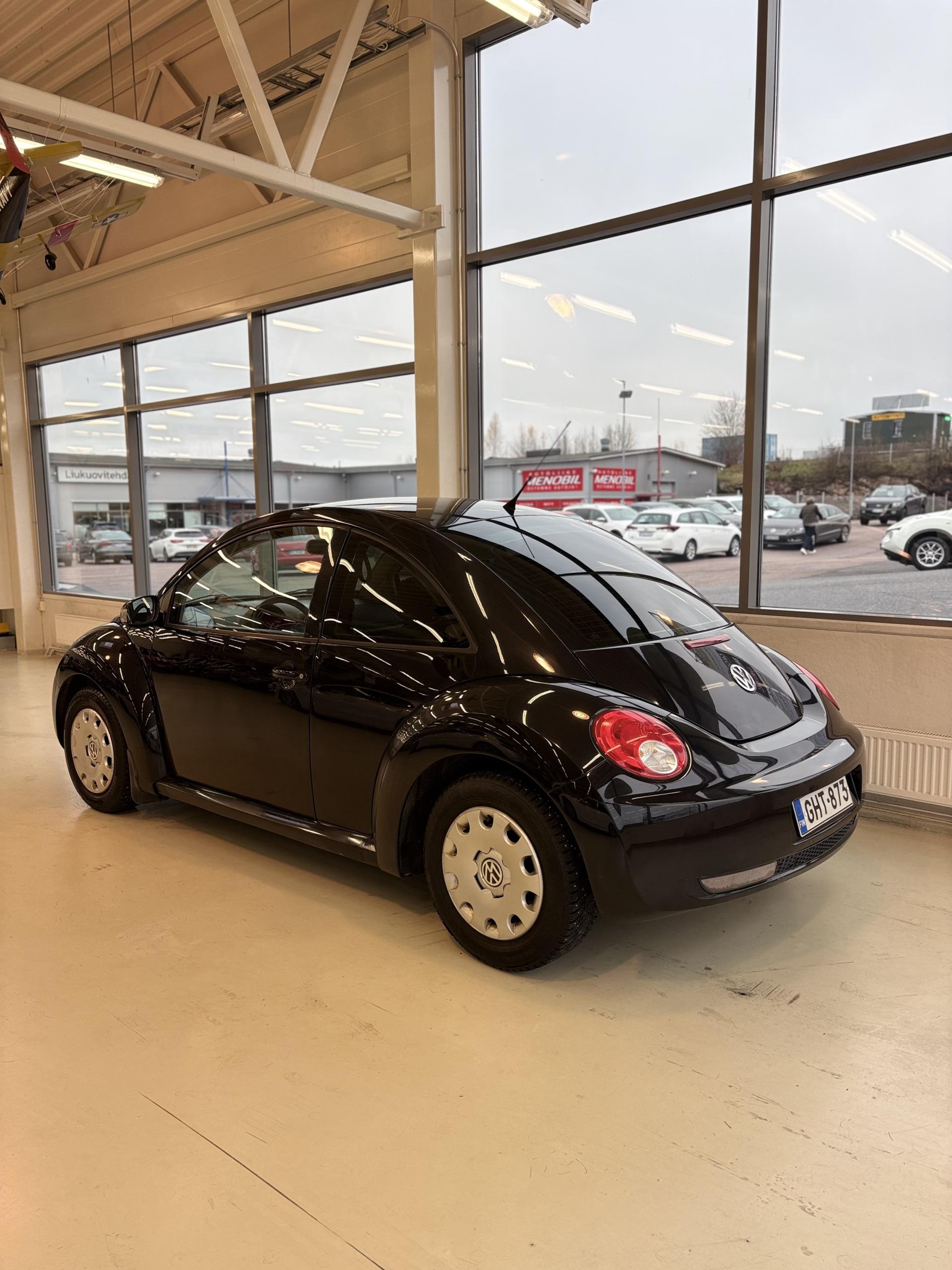 VOLKSWAGEN New Beetle 2007