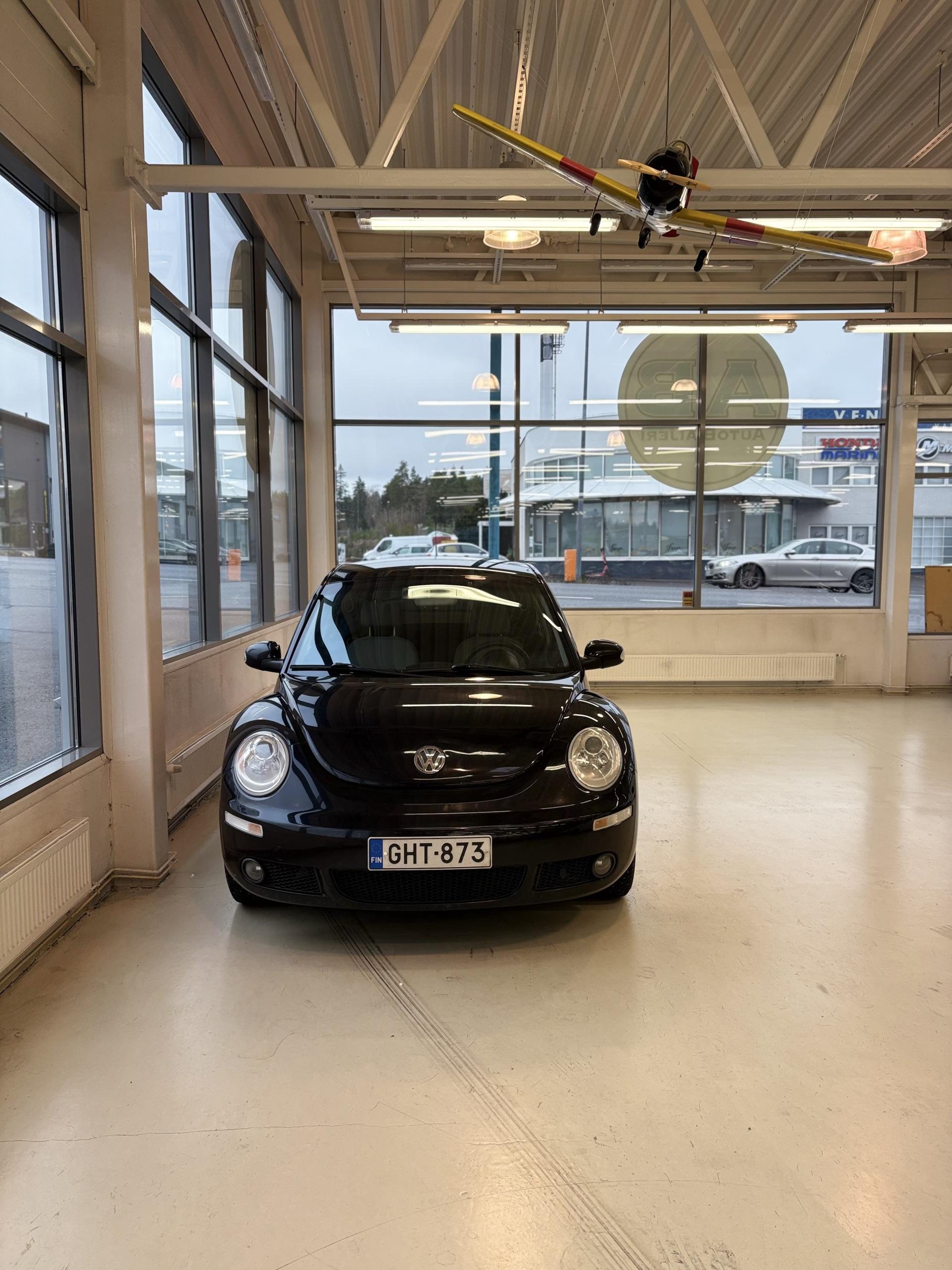 VOLKSWAGEN New Beetle 2007