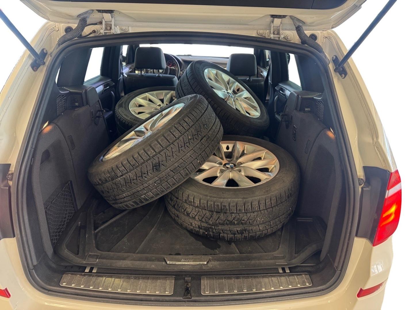 BMW X3 2011