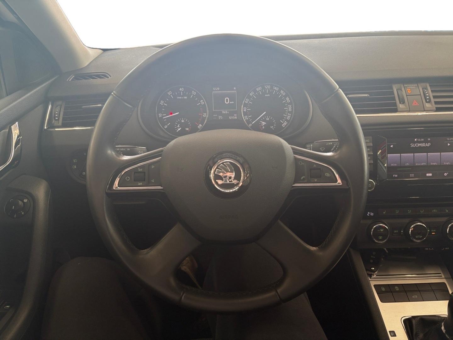 SKODA Octavia 2014