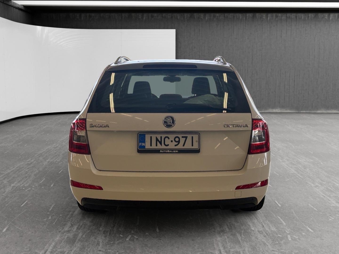 SKODA Octavia 2014