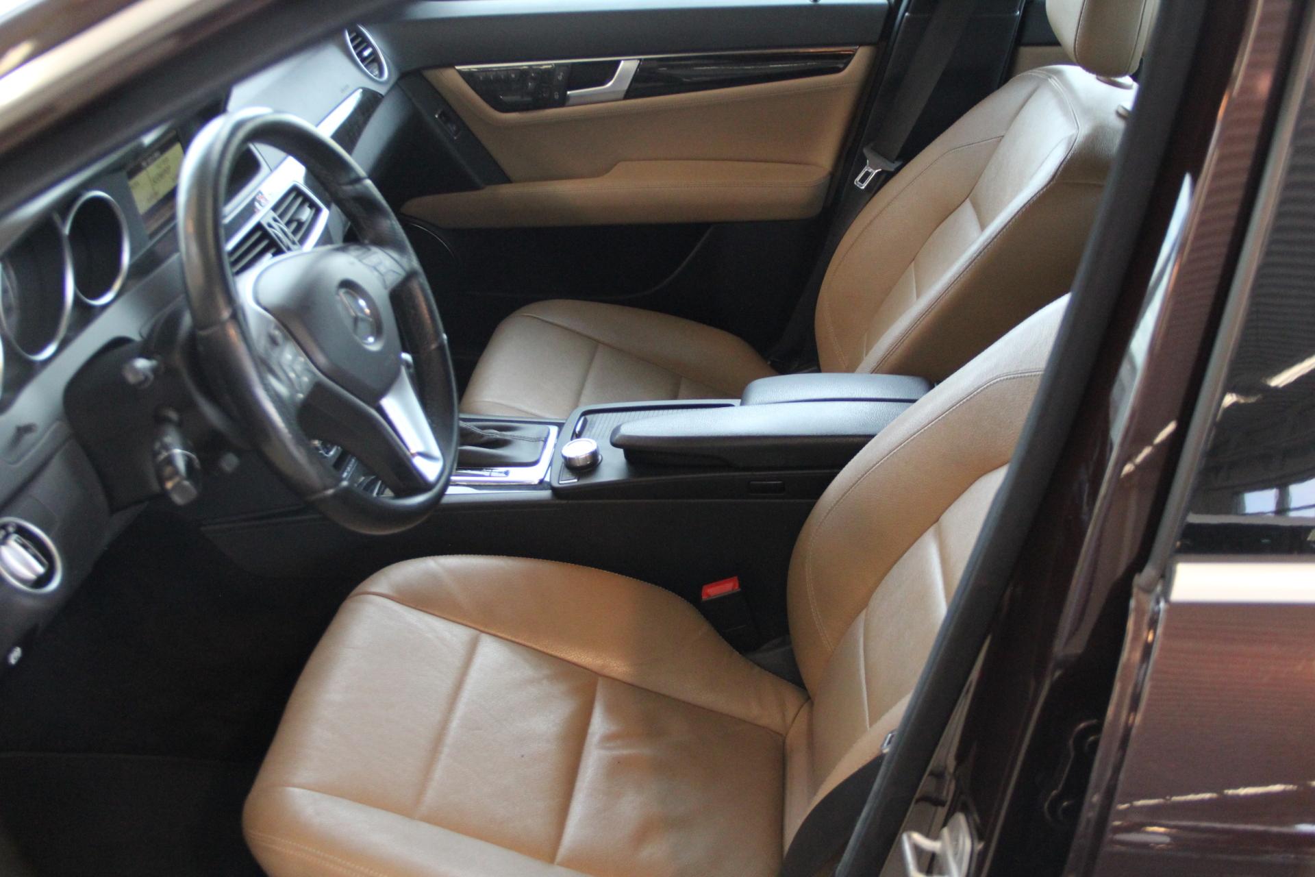 MERCEDES-BENZ C 10
