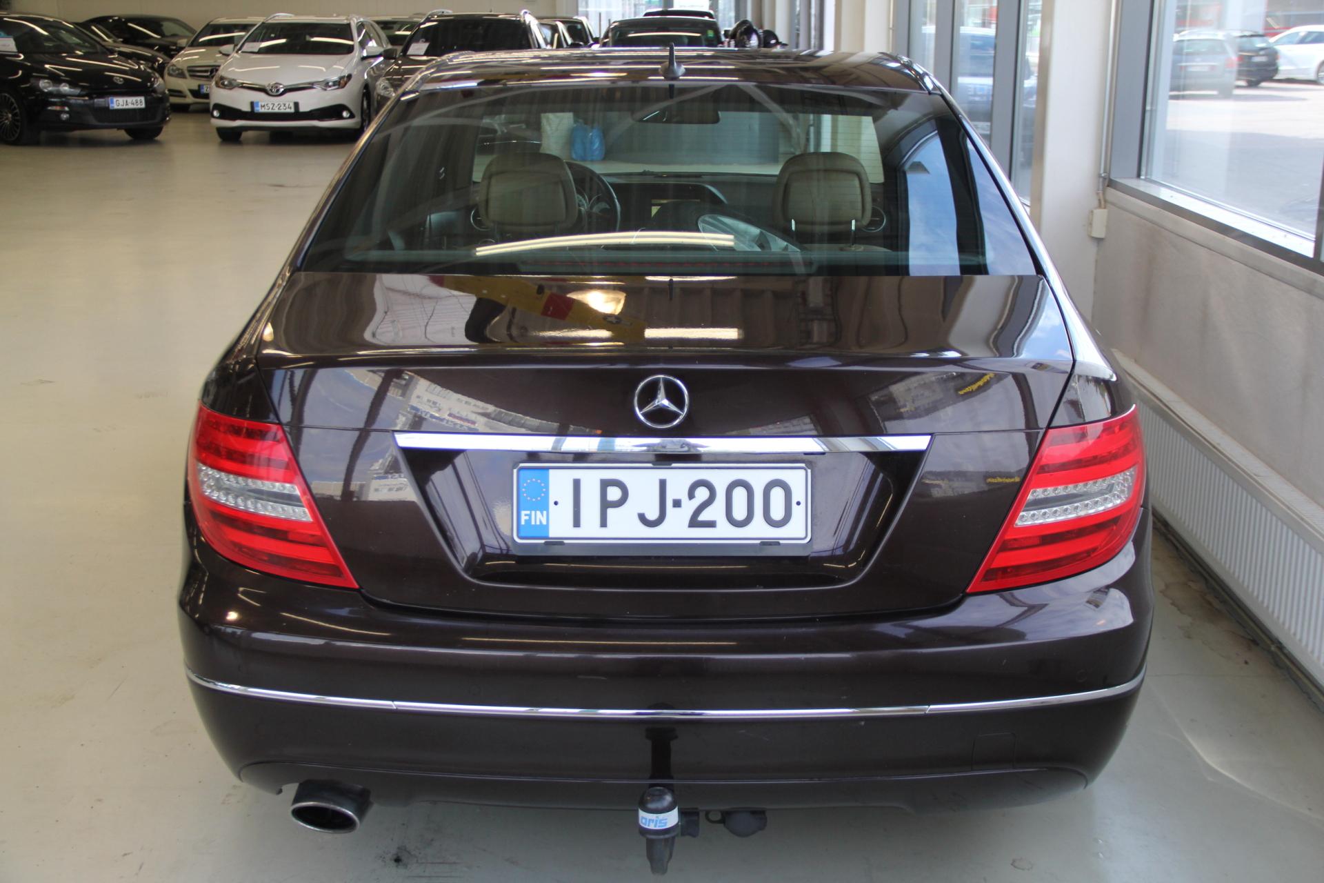 MERCEDES-BENZ C 7