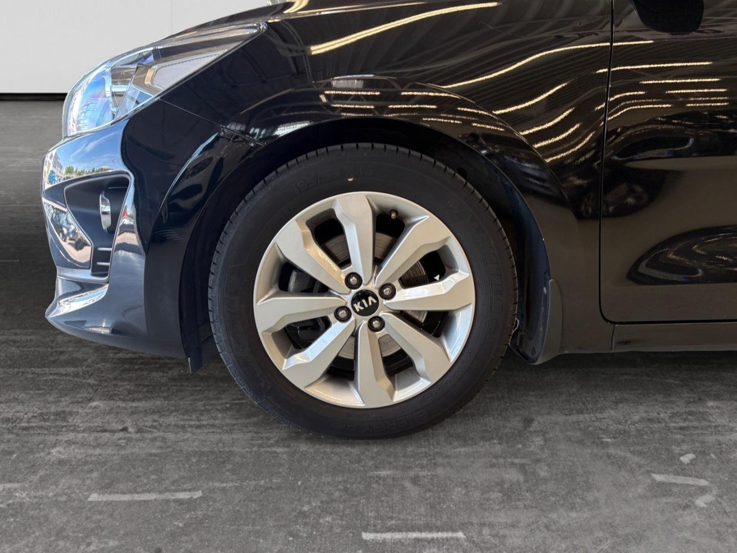 KIA Rio 2021