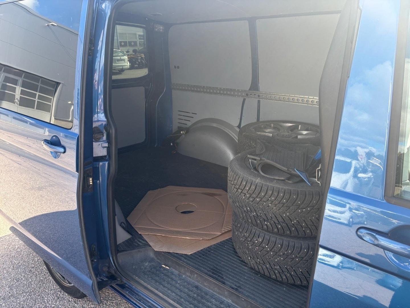 VOLKSWAGEN Transporter 2011