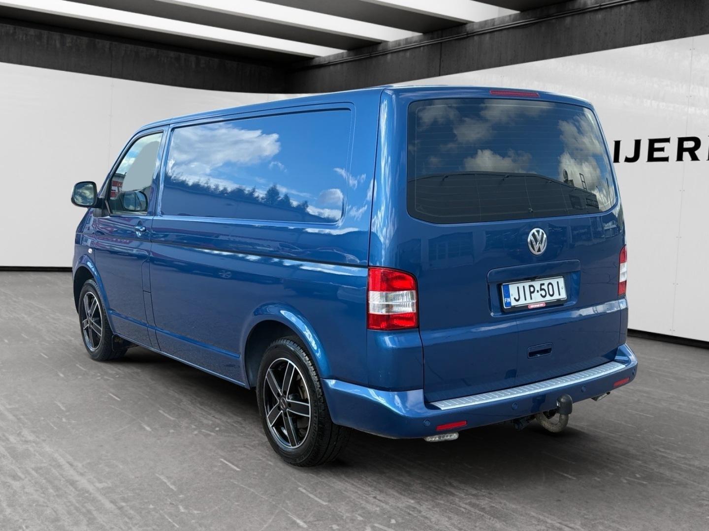 VOLKSWAGEN Transporter 2011