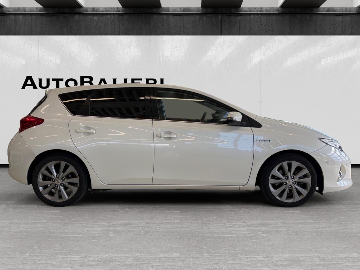 TOYOTA Auris 2013