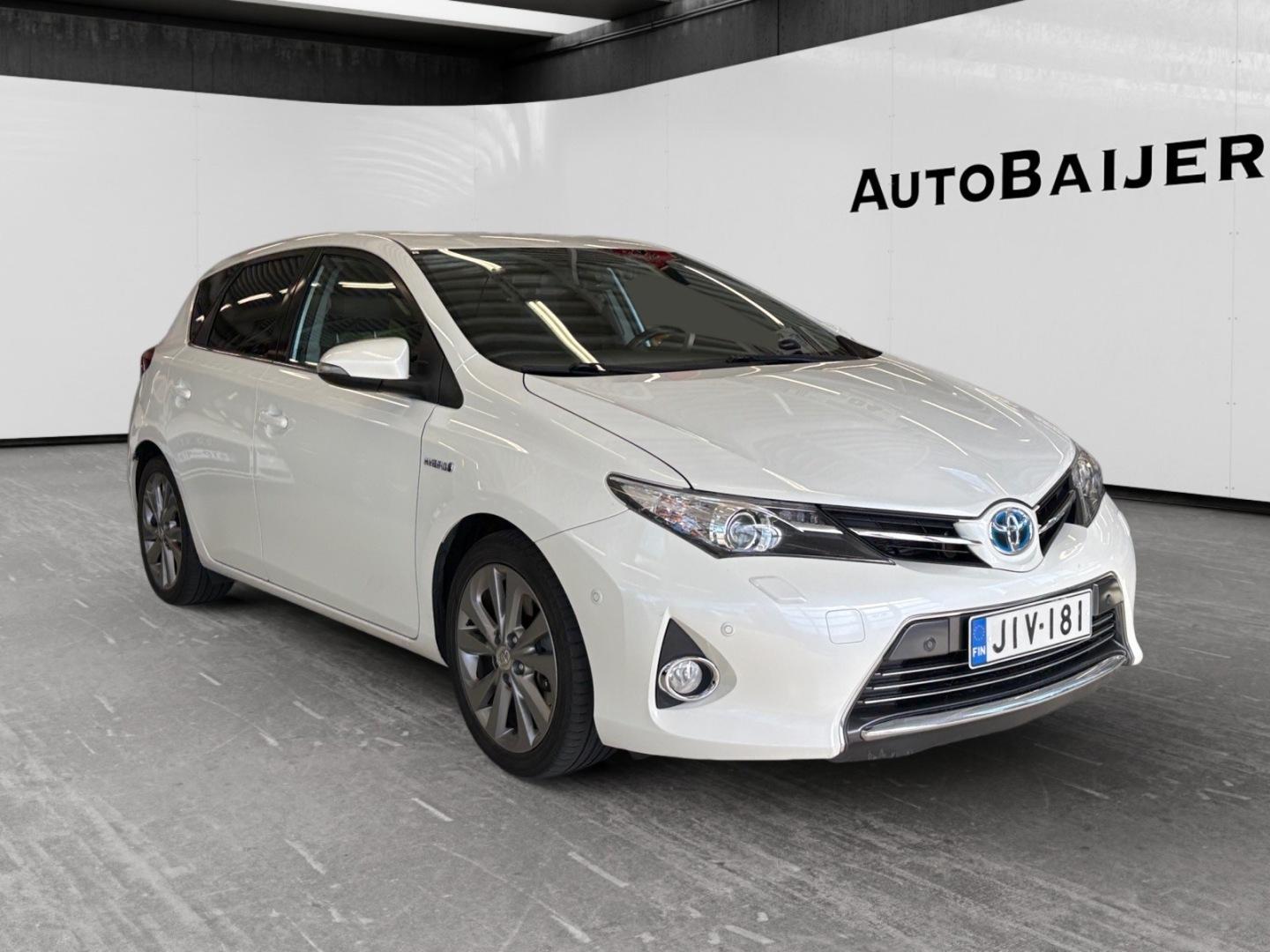 TOYOTA Auris 2013