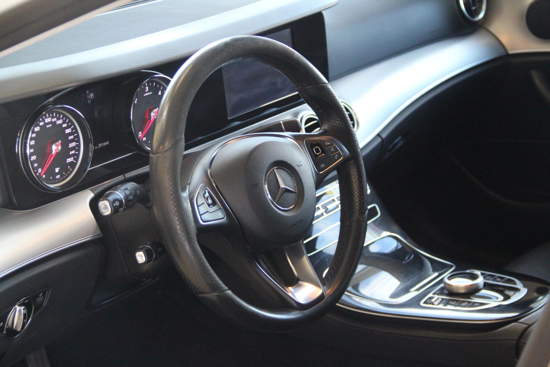 MERCEDES-BENZ E 2017