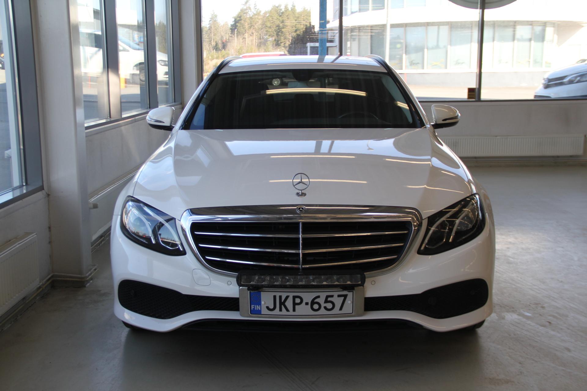 MERCEDES-BENZ E 2017