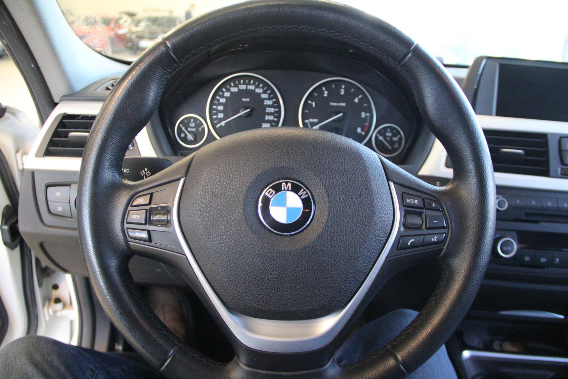 BMW 320 2014