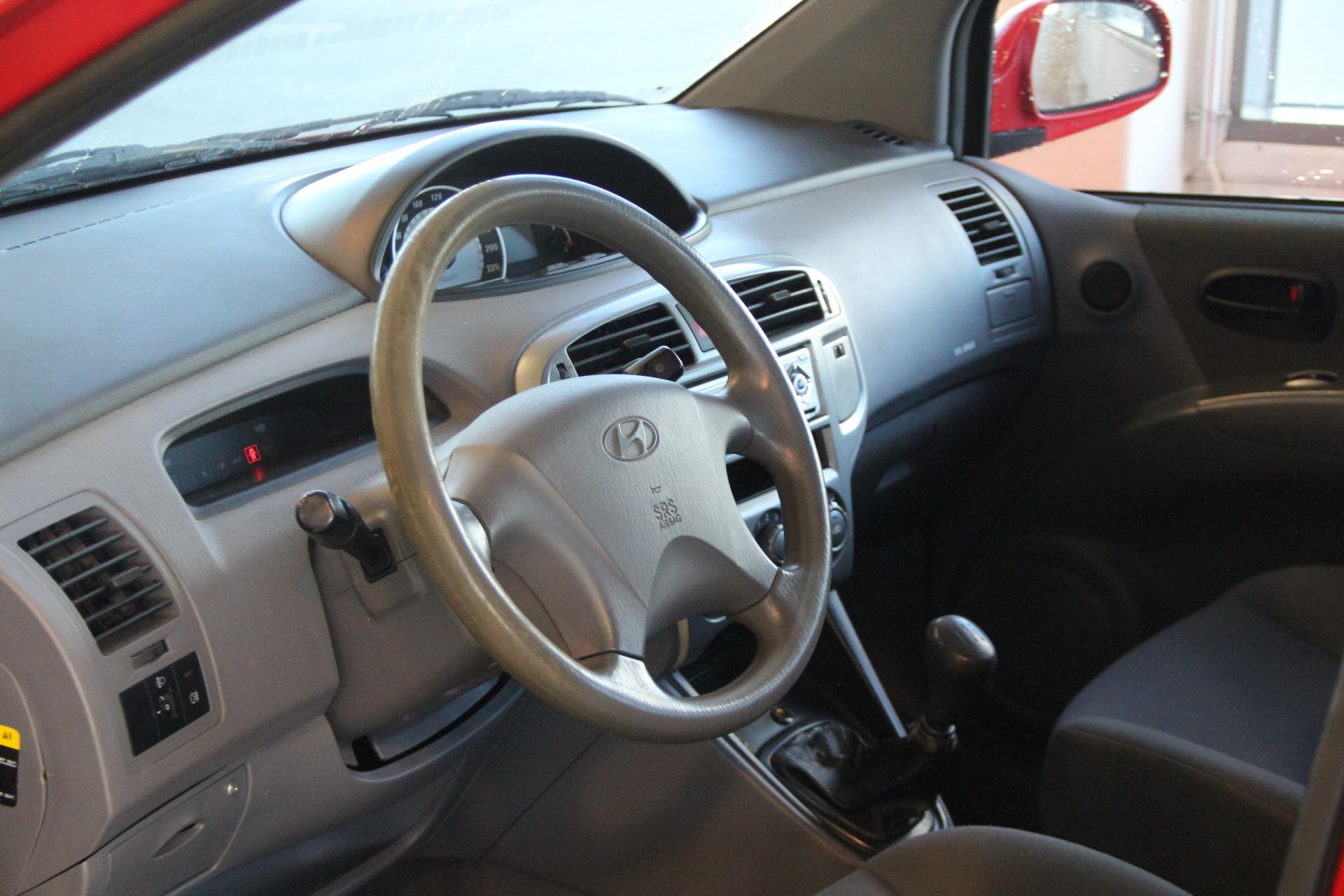 HYUNDAI Matrix 2003