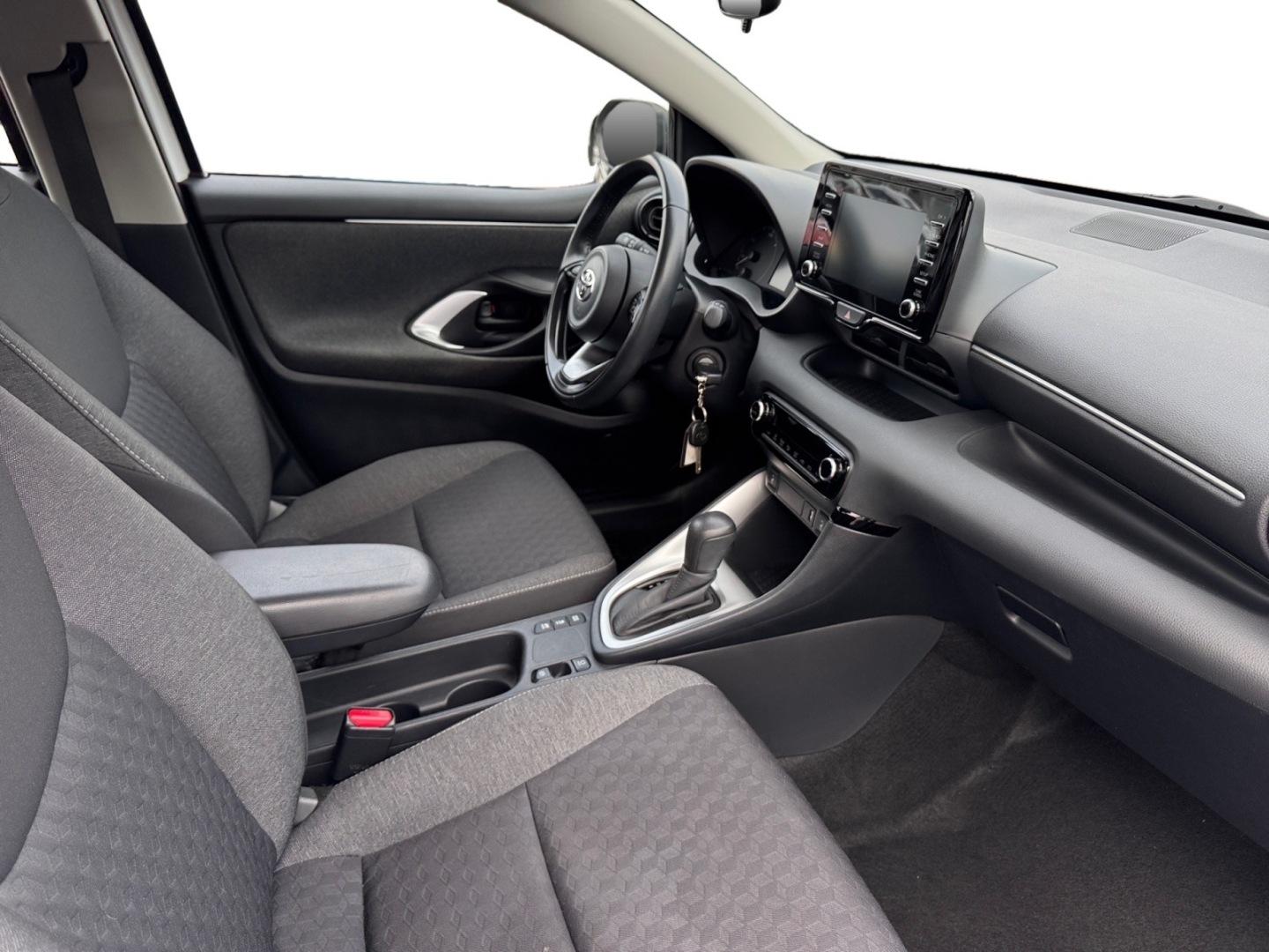 TOYOTA Yaris 2020