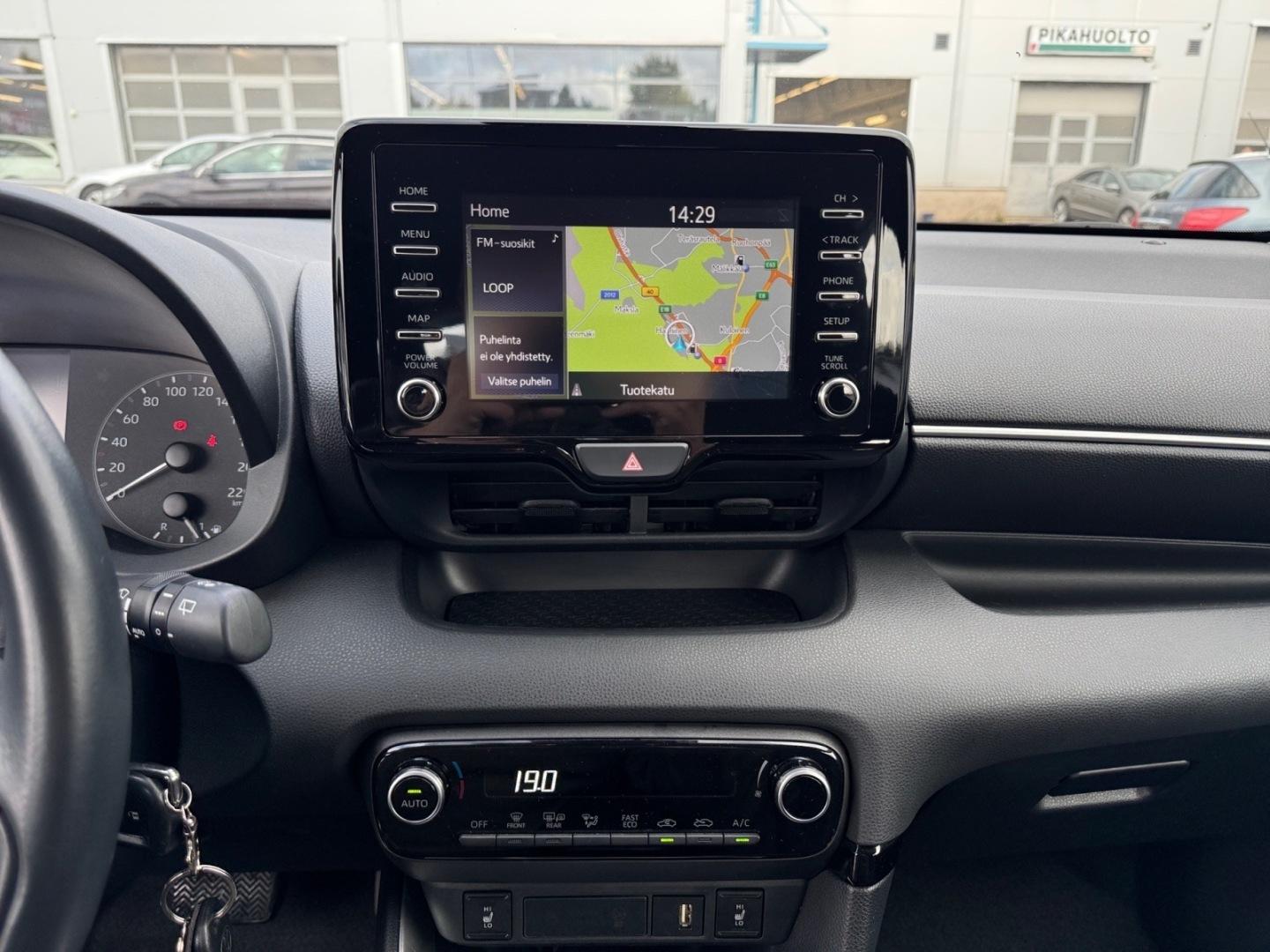 TOYOTA Yaris 2020