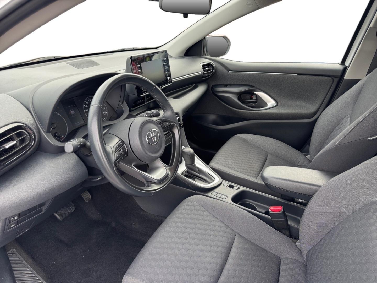 TOYOTA Yaris 2020
