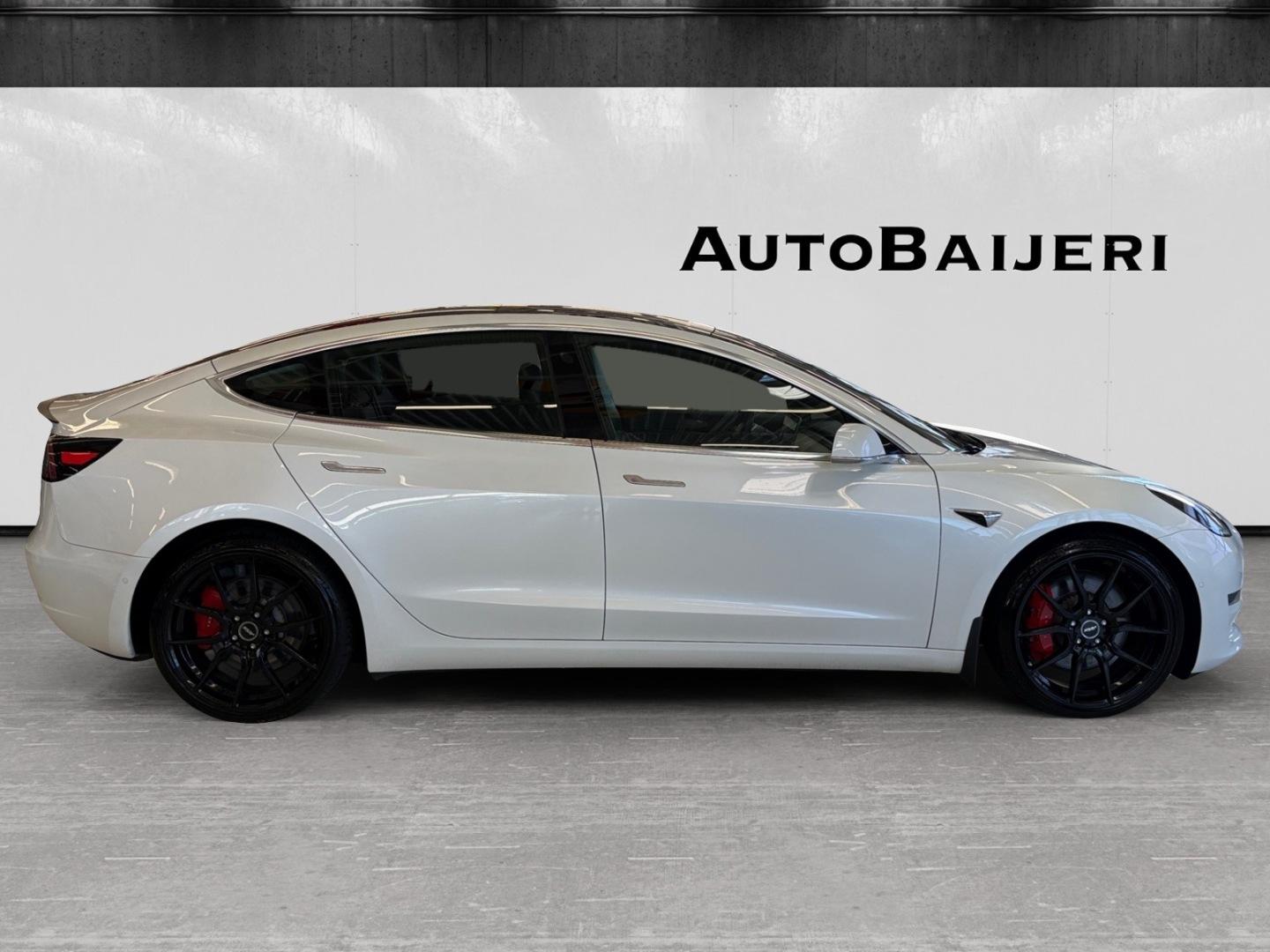 TESLA Model 3 2019