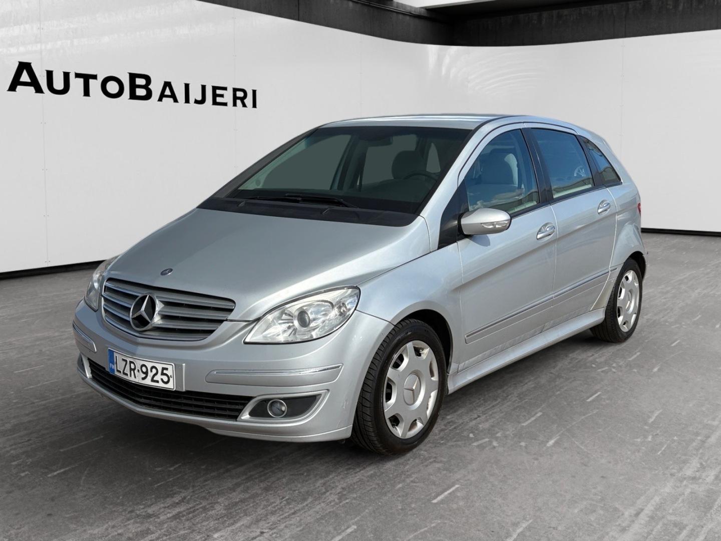MERCEDES-BENZ B 2005