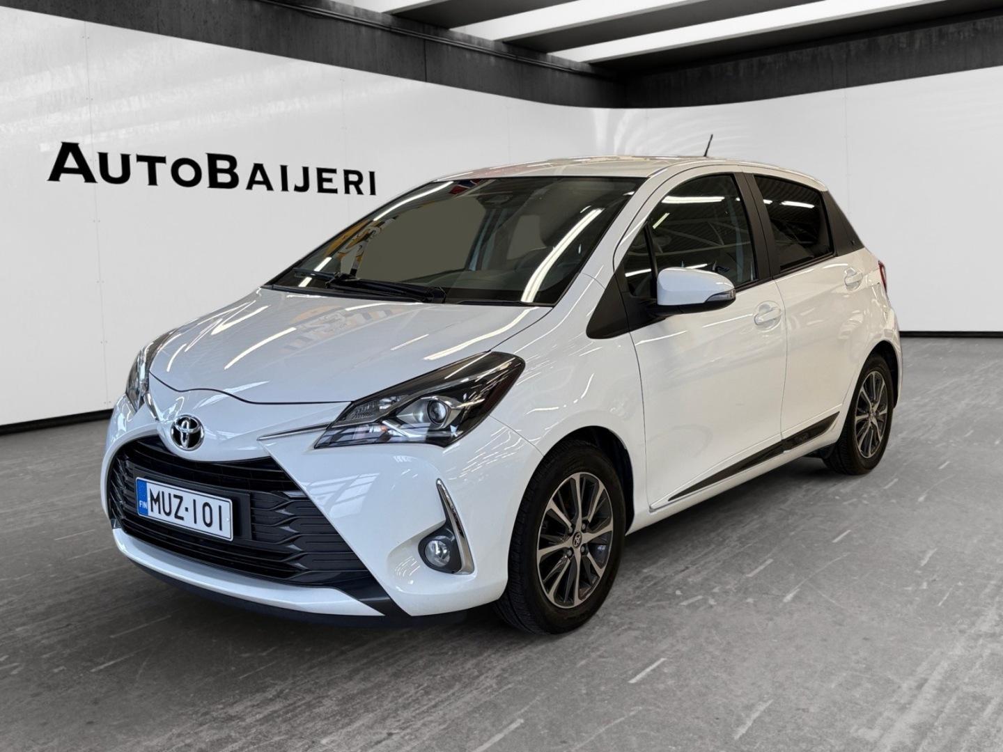 TOYOTA Yaris 1