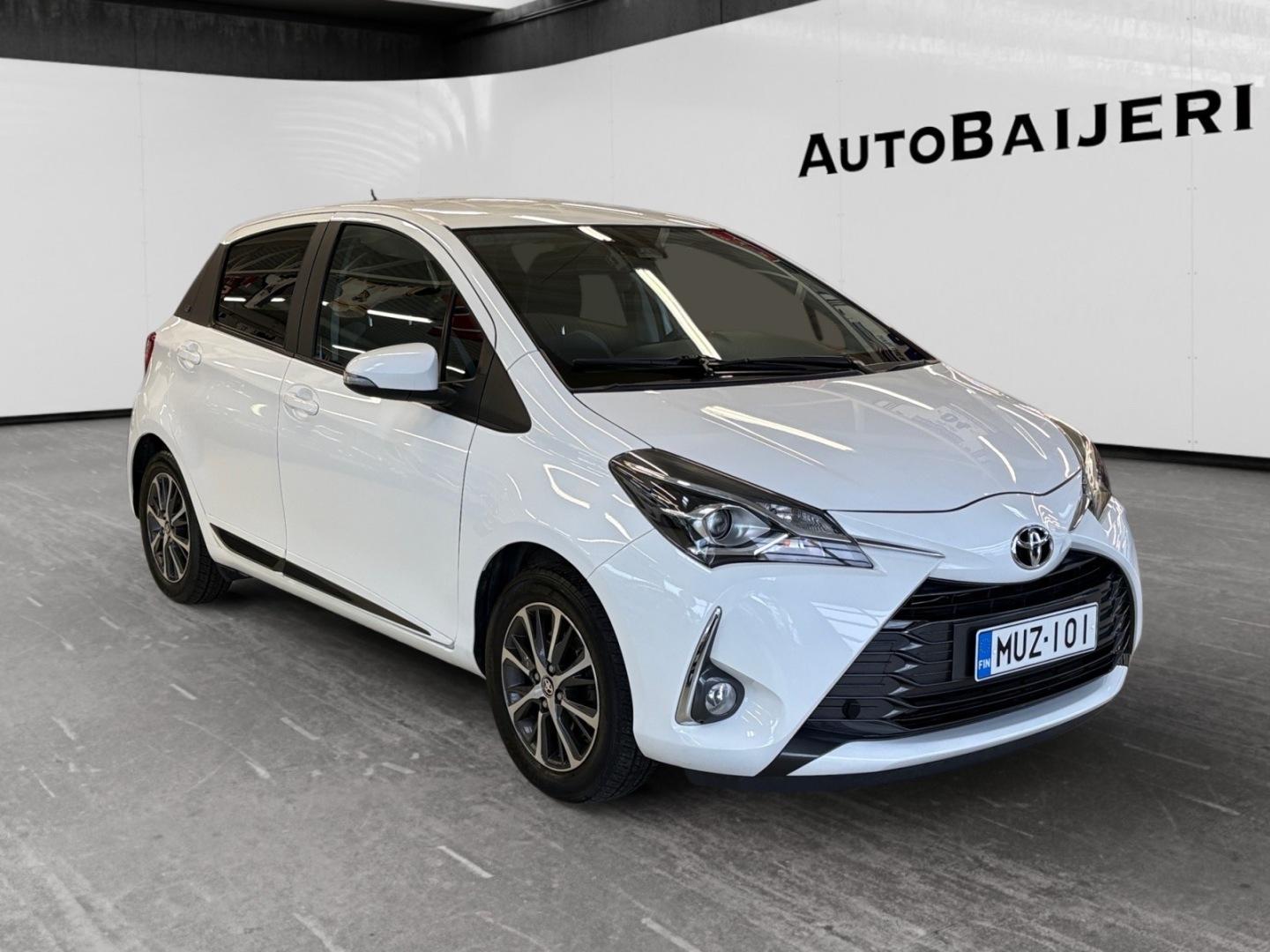 TOYOTA Yaris 6