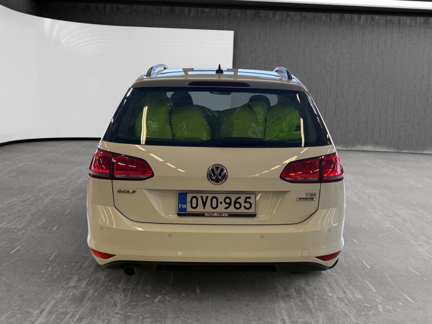 VOLKSWAGEN Golf 2017