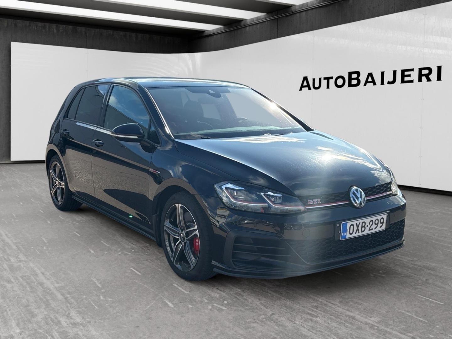 VOLKSWAGEN Golf 2017