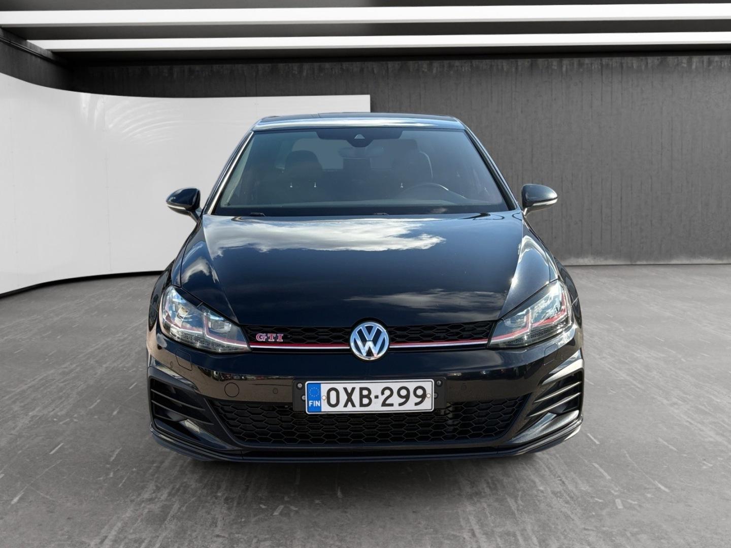 VOLKSWAGEN Golf 2017