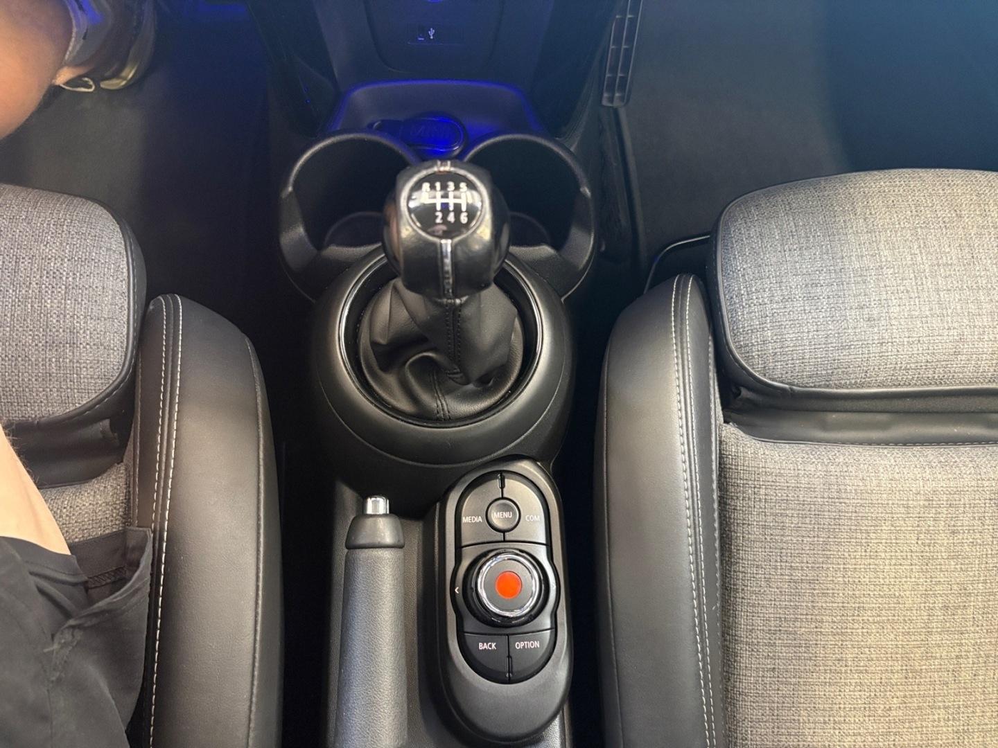 MINI Cooper 2018