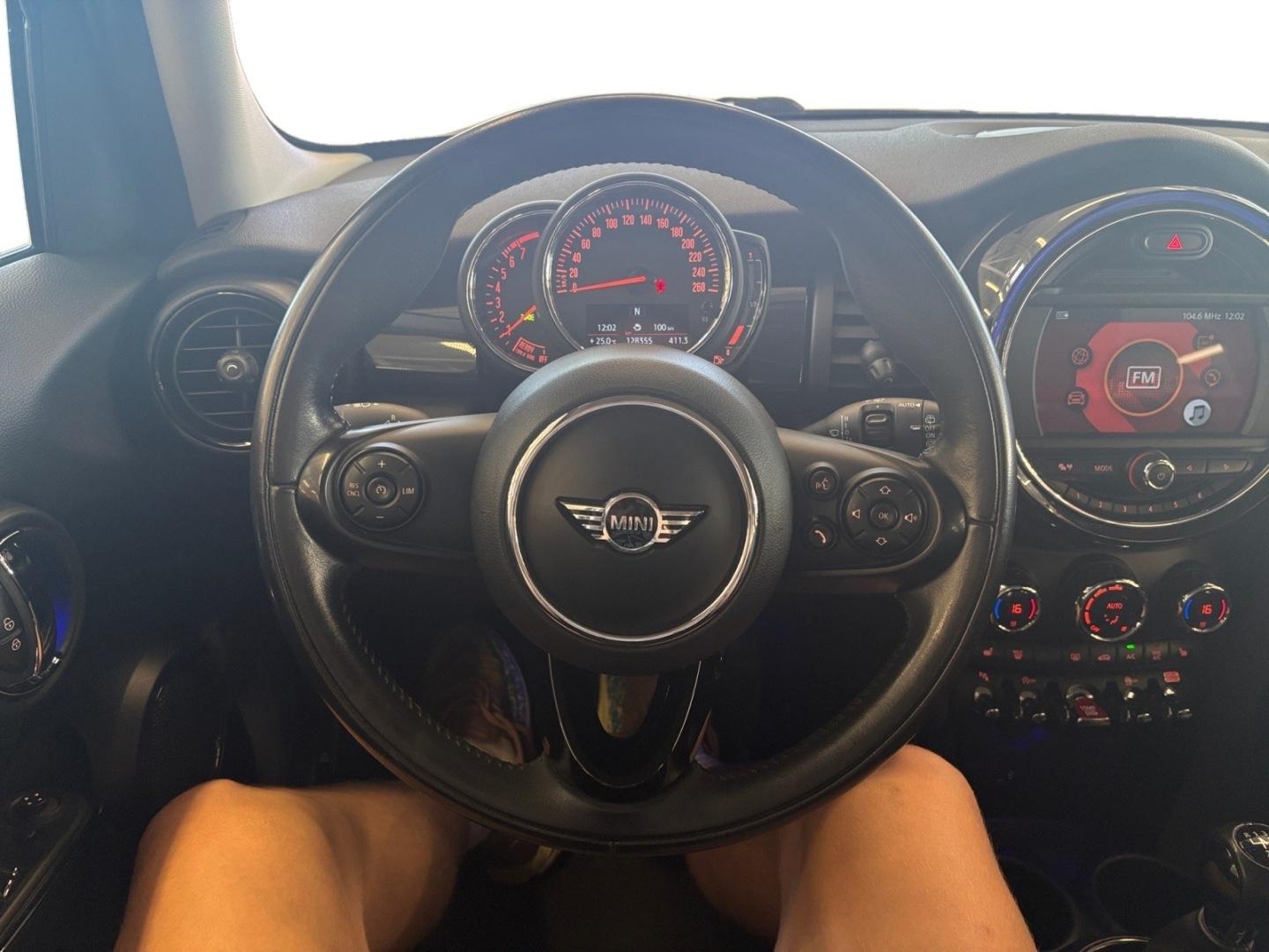 MINI Cooper 2018