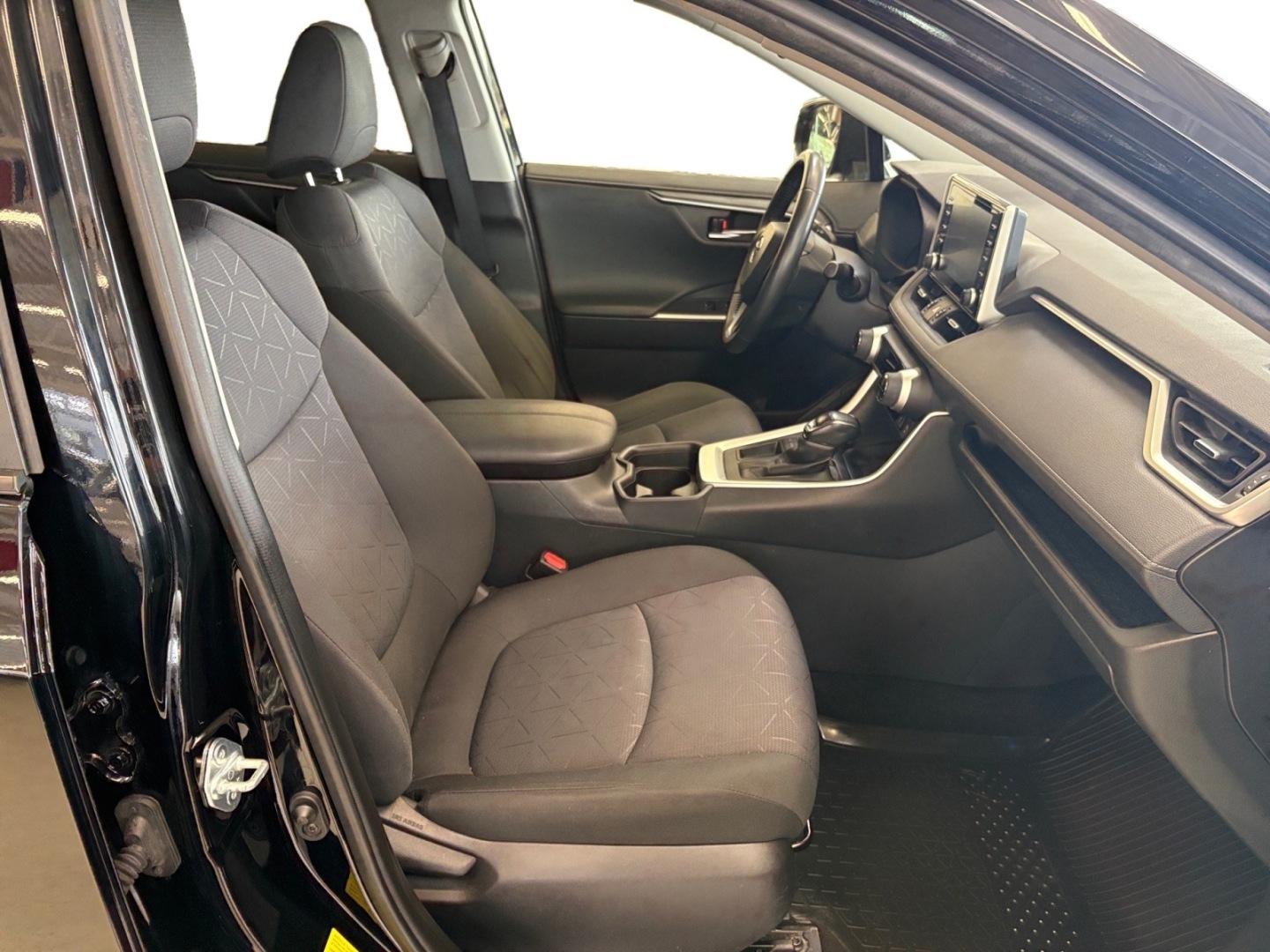 TOYOTA RAV4 2022