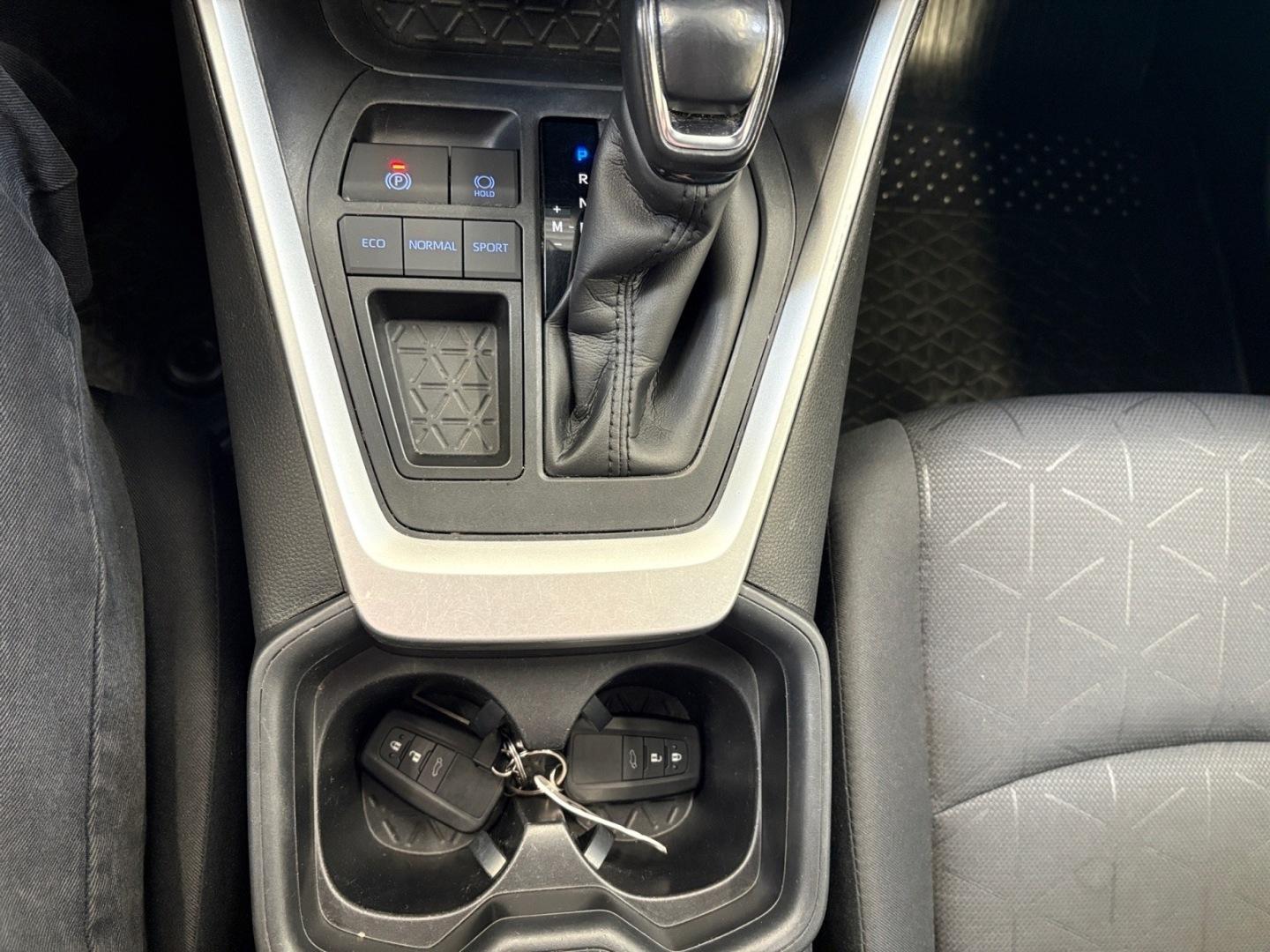 TOYOTA RAV4 2022