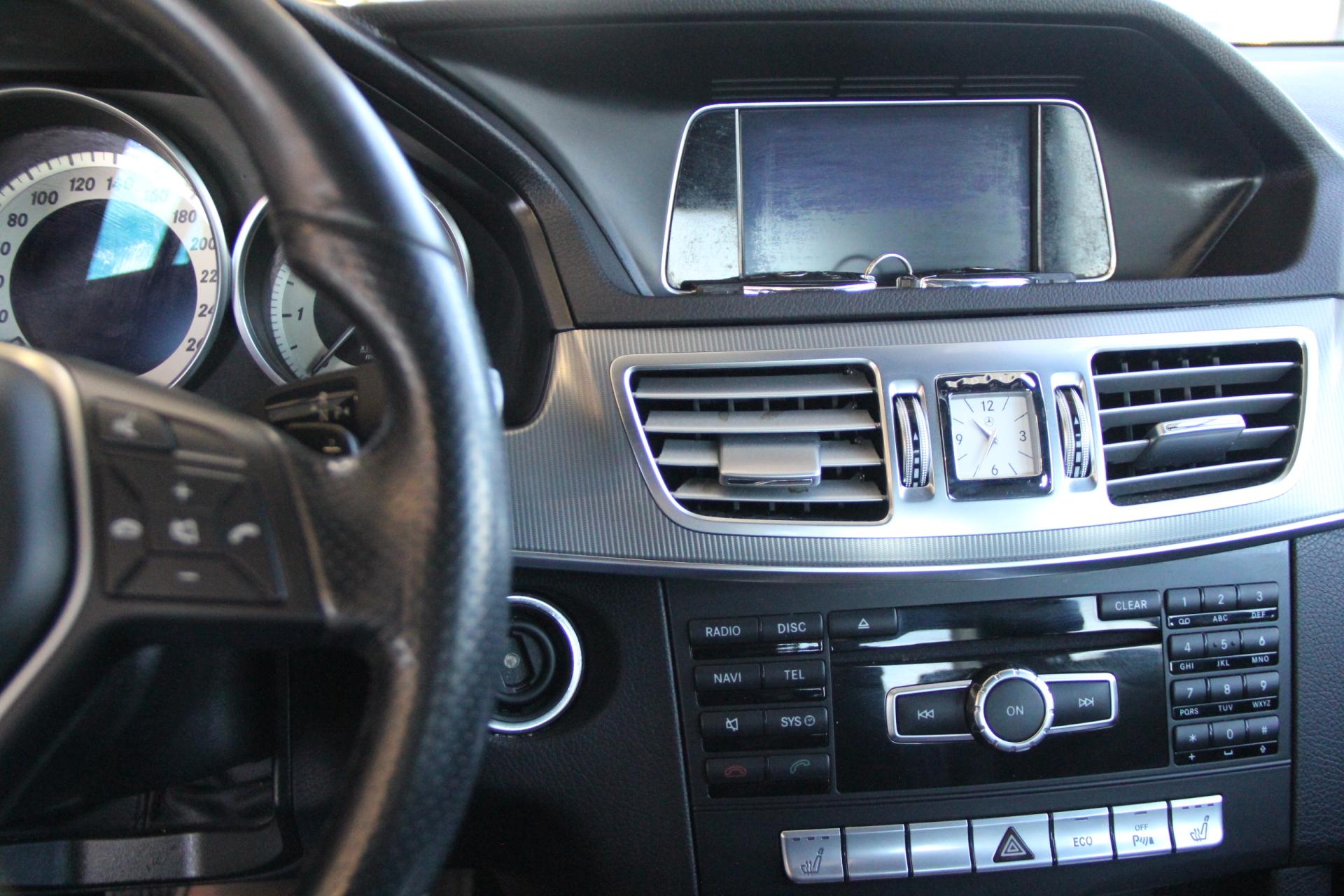 MERCEDES-BENZ E 2015