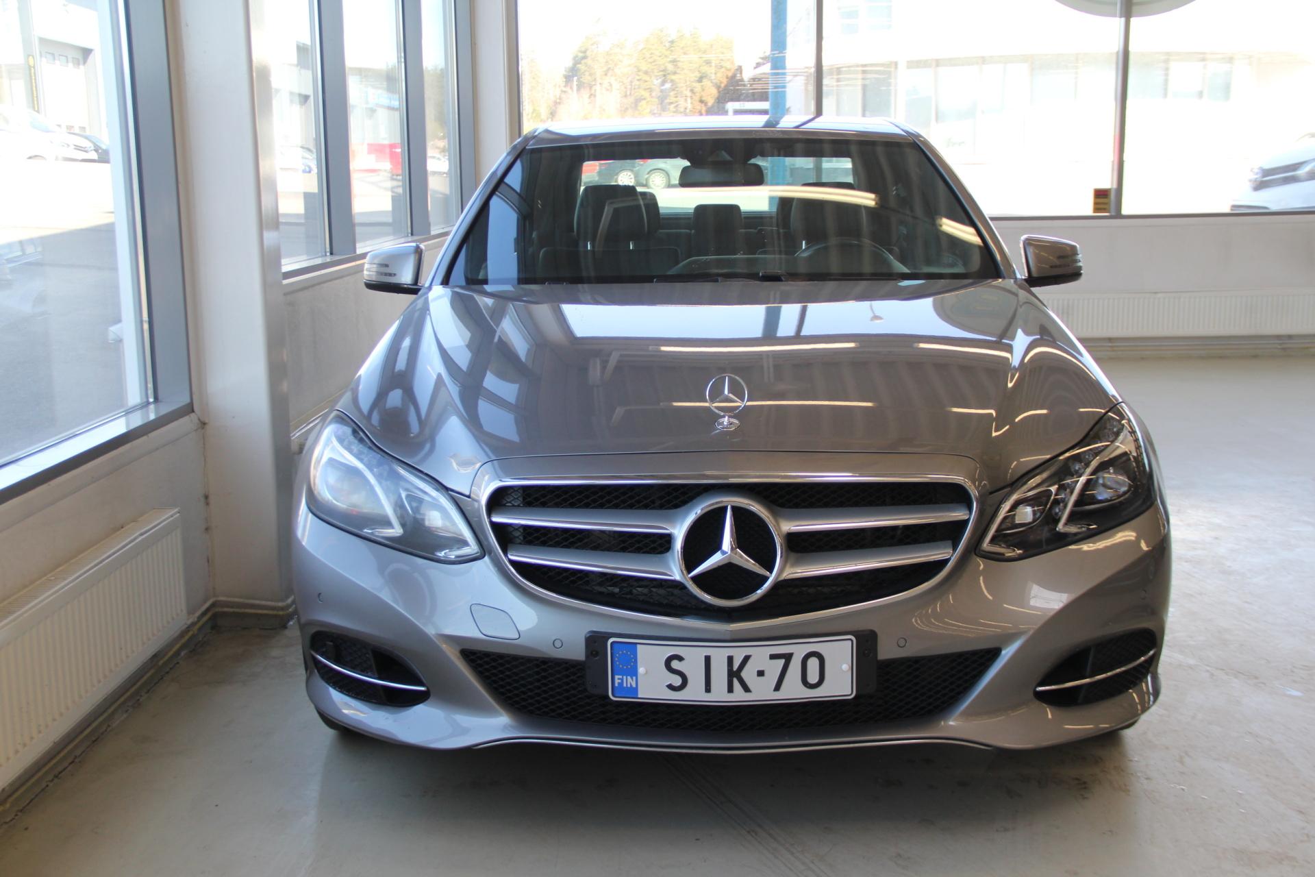 MERCEDES-BENZ E 2015