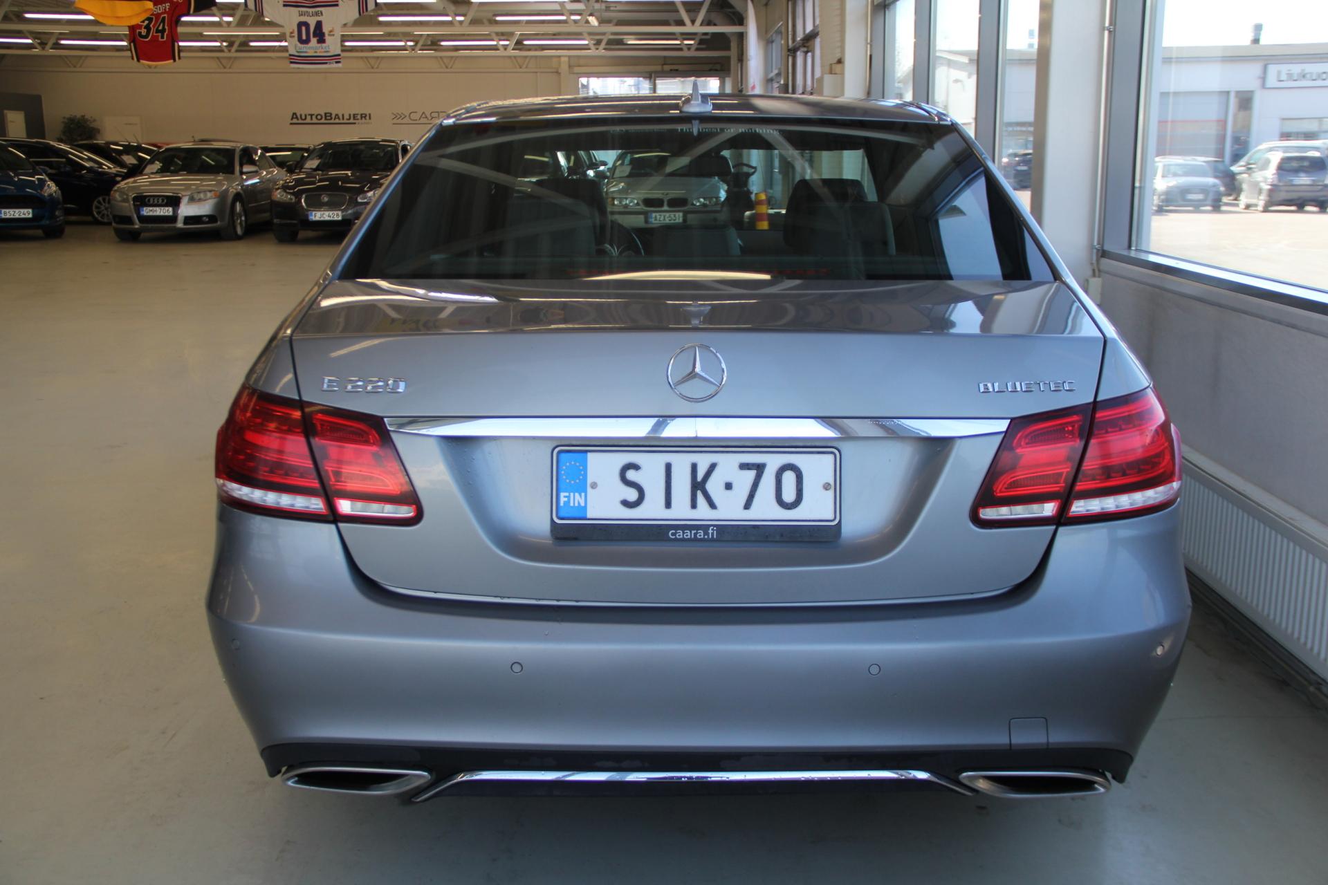 MERCEDES-BENZ E 2015