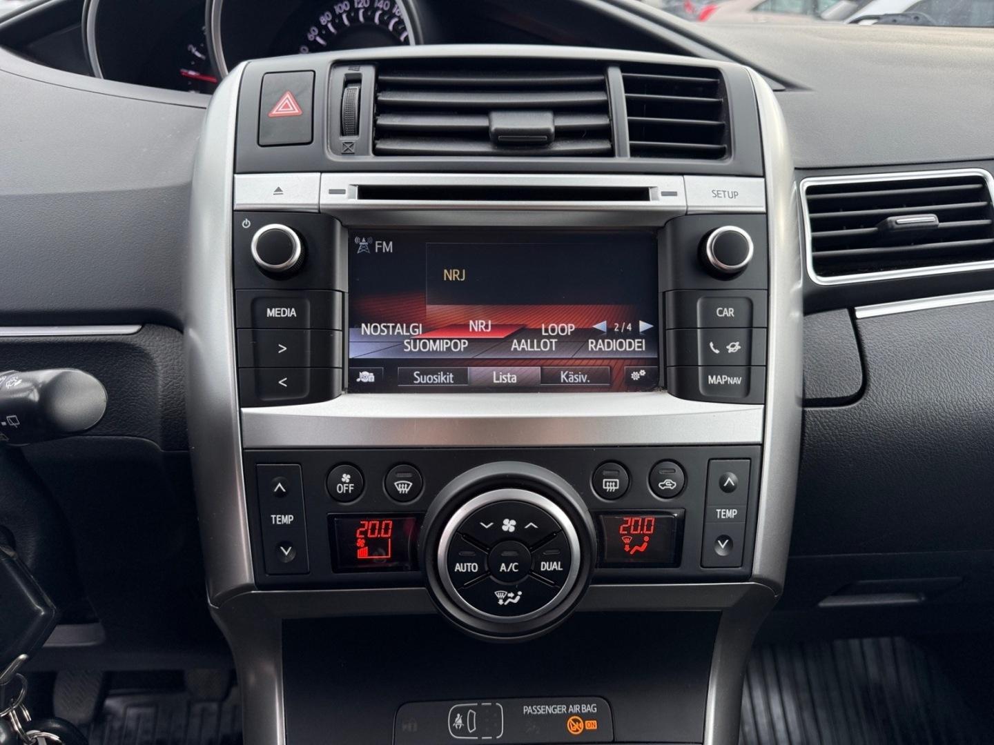 TOYOTA Verso 2015