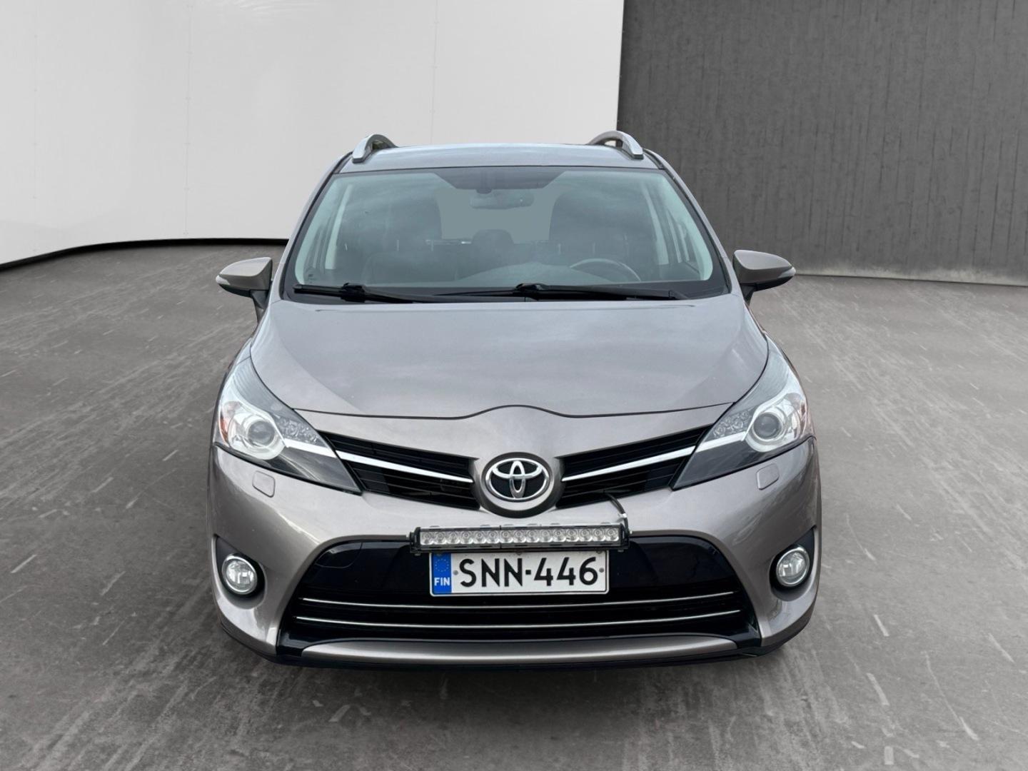 TOYOTA Verso 2015