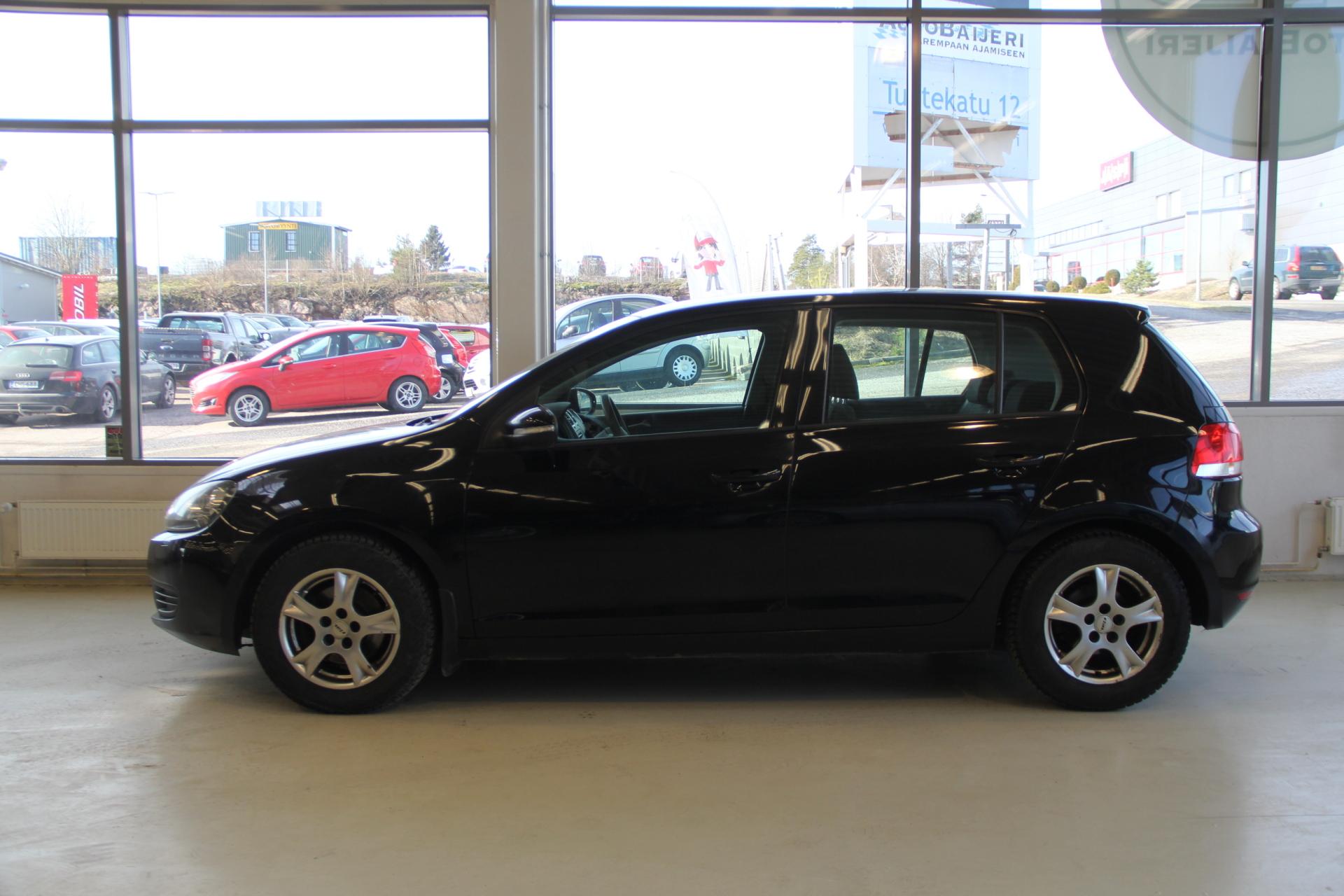 VOLKSWAGEN Golf 2011