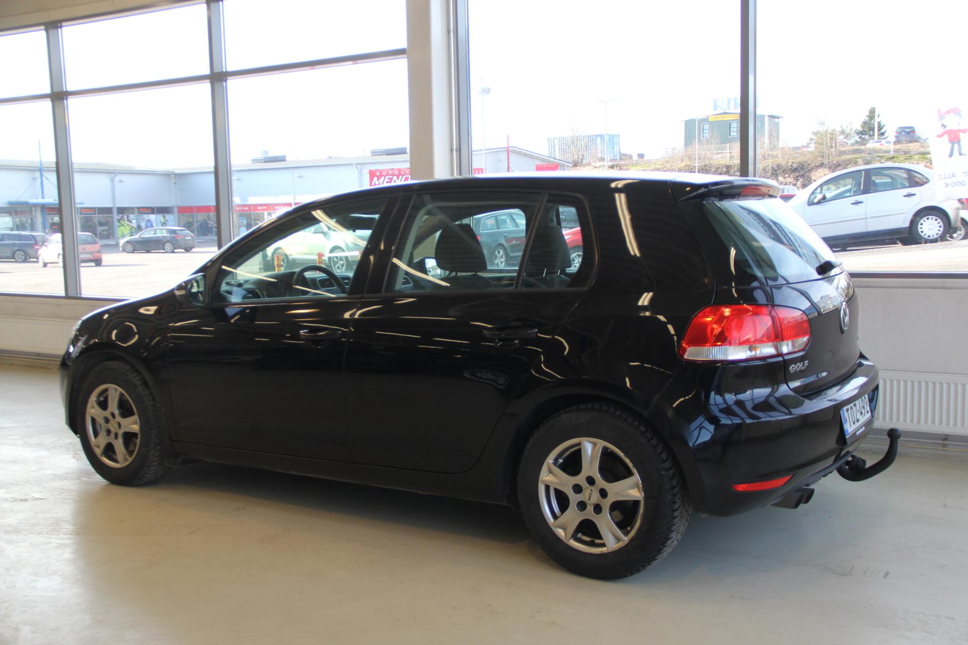 VOLKSWAGEN Golf 2011
