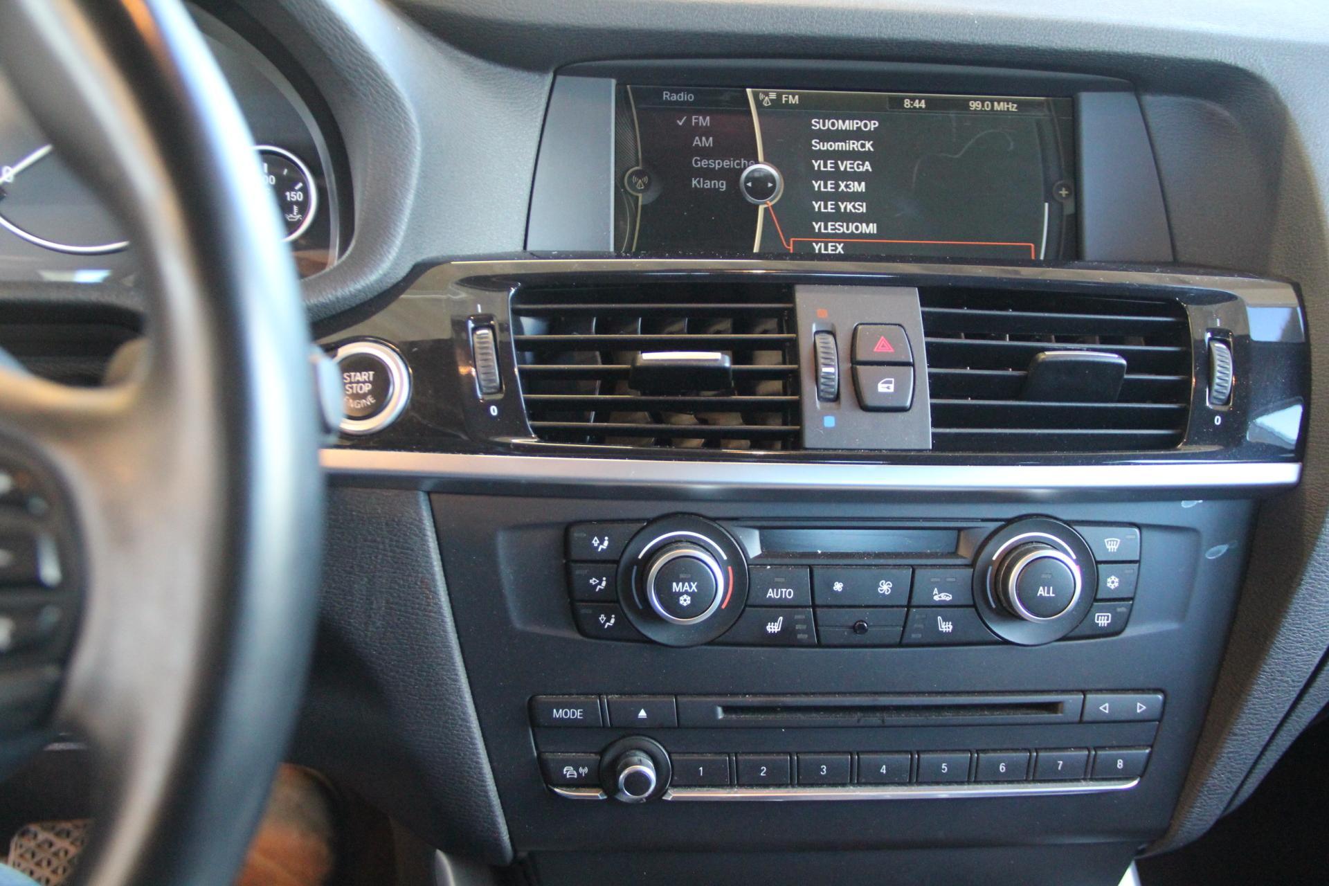 BMW X3 2012