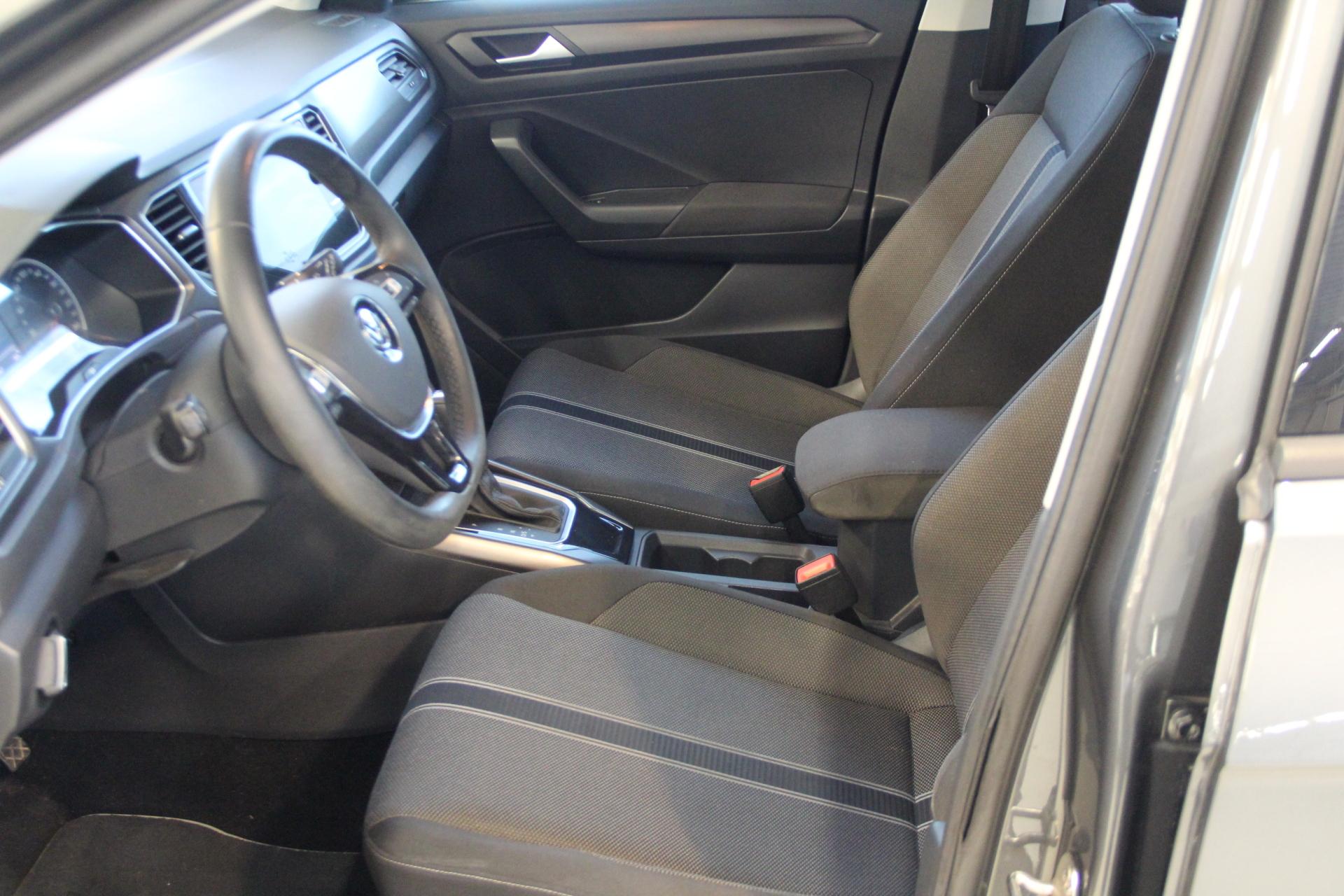 VOLKSWAGEN T-Roc 2018