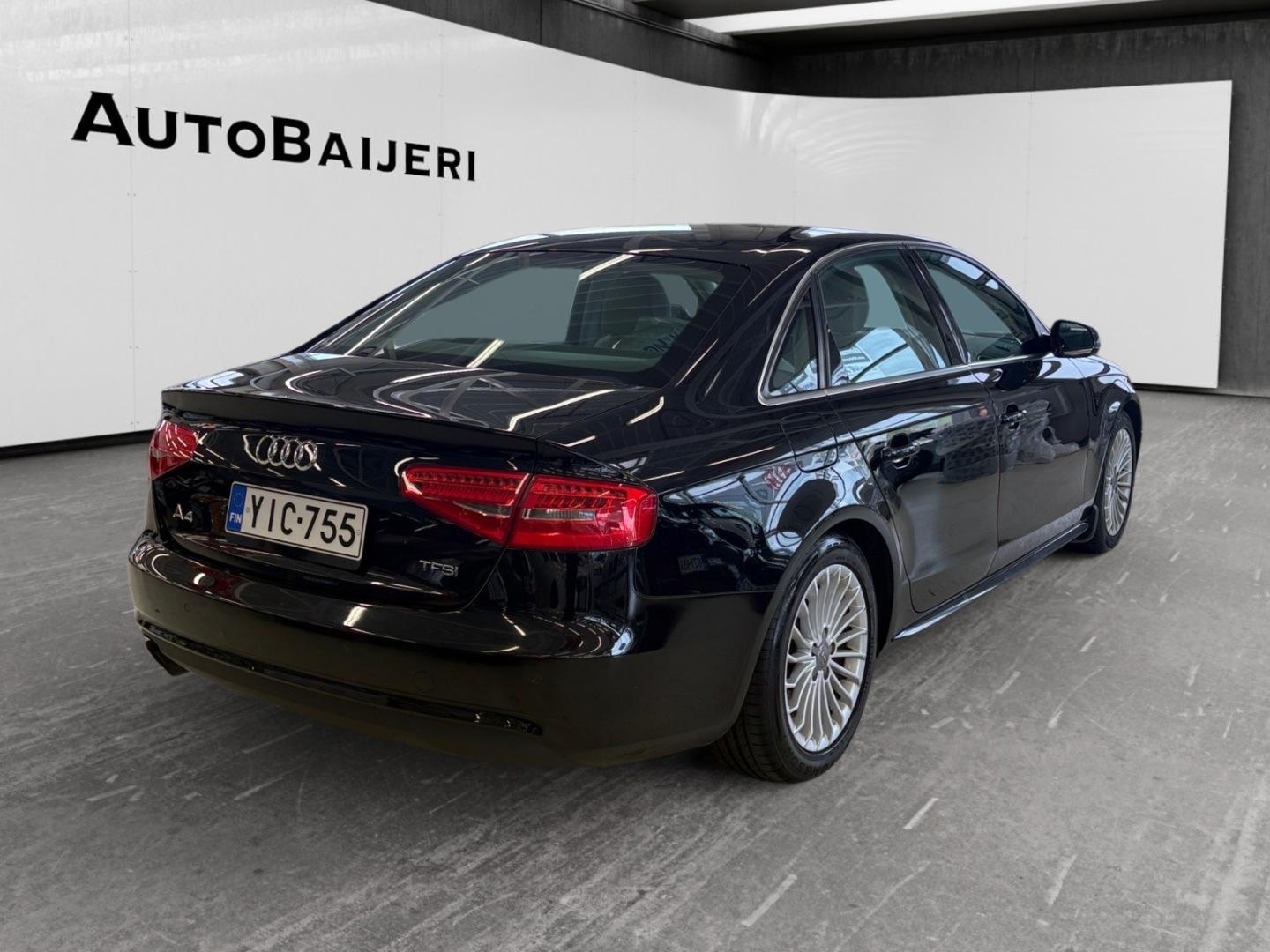 AUDI A4 2012