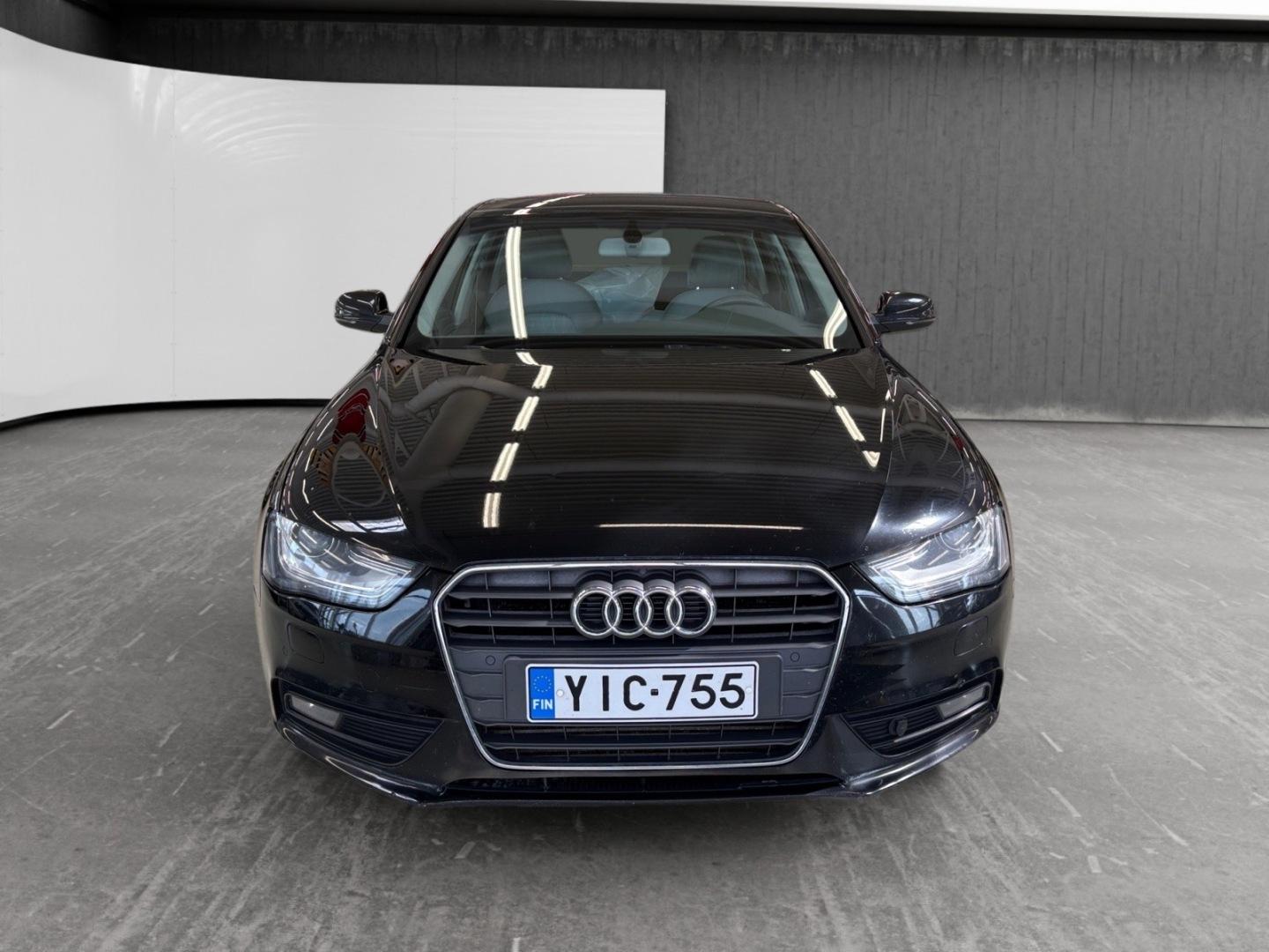 AUDI A4 2012