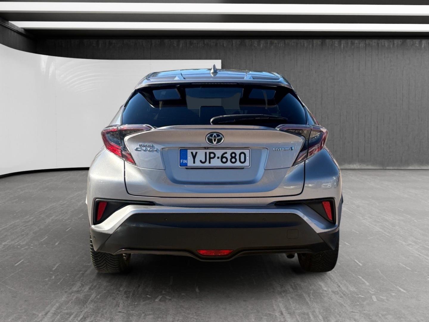 TOYOTA C-HR 2017