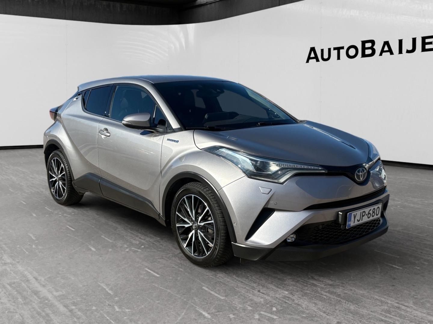 TOYOTA C-HR 2017