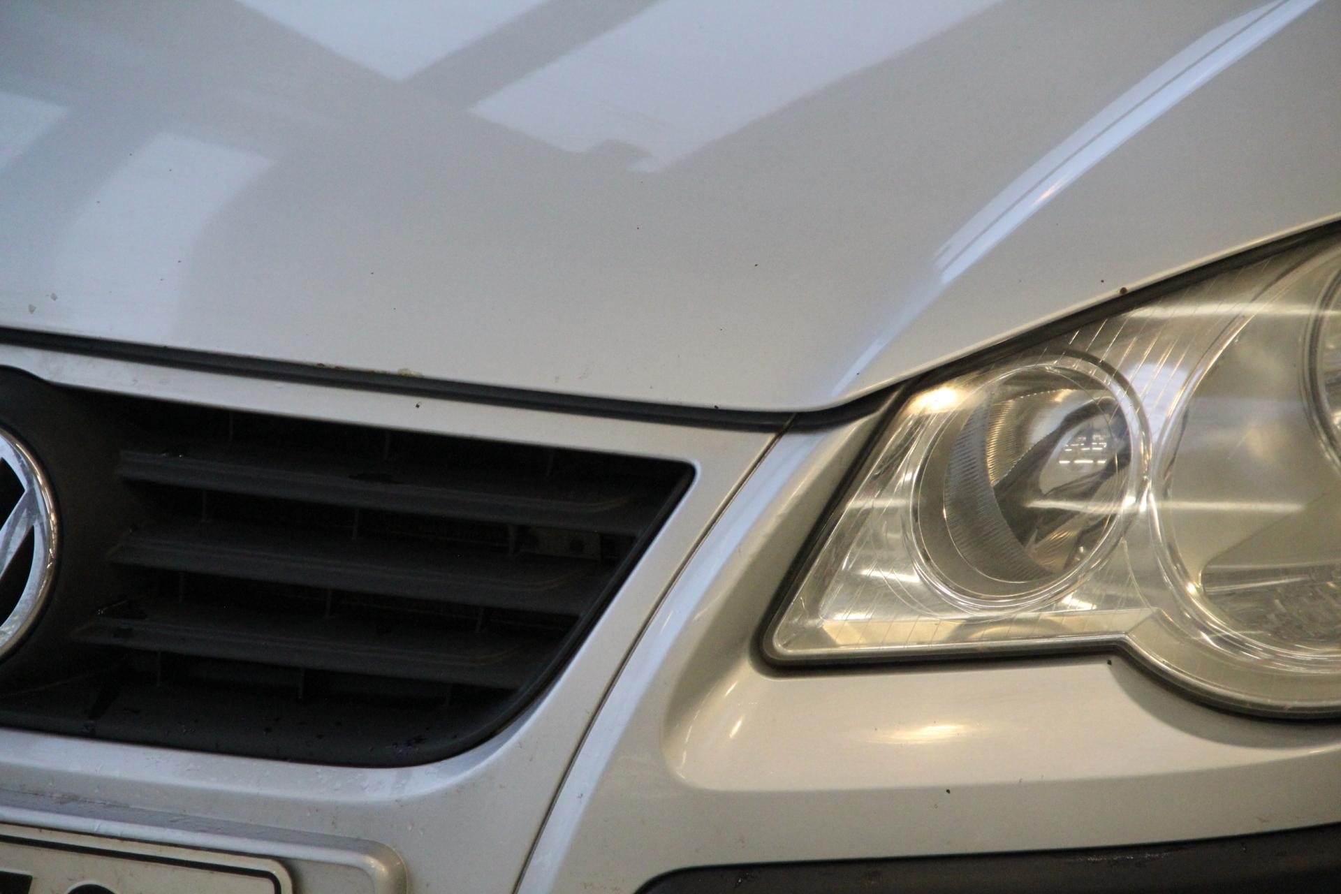 VOLKSWAGEN Polo 2005