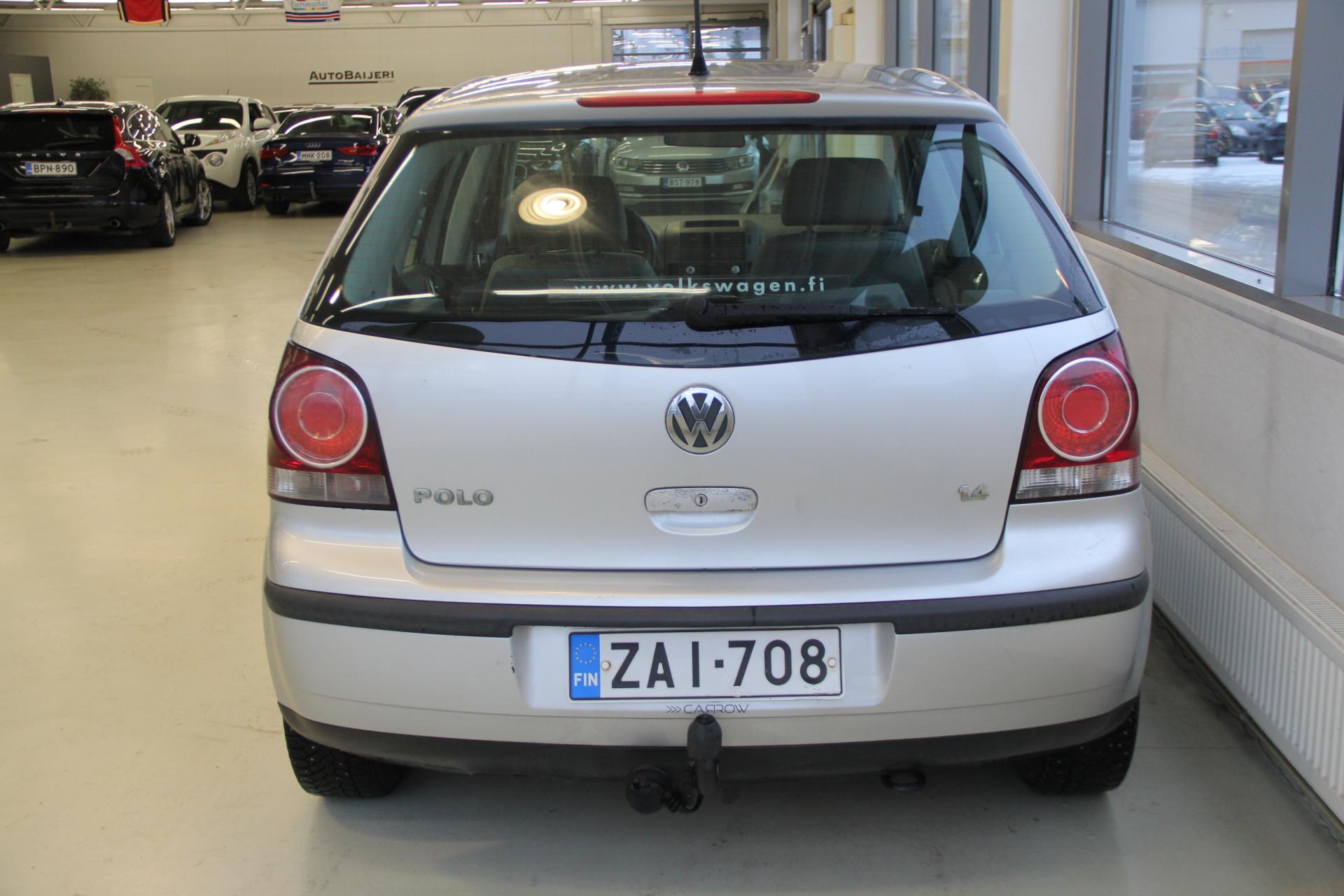 VOLKSWAGEN Polo 2005